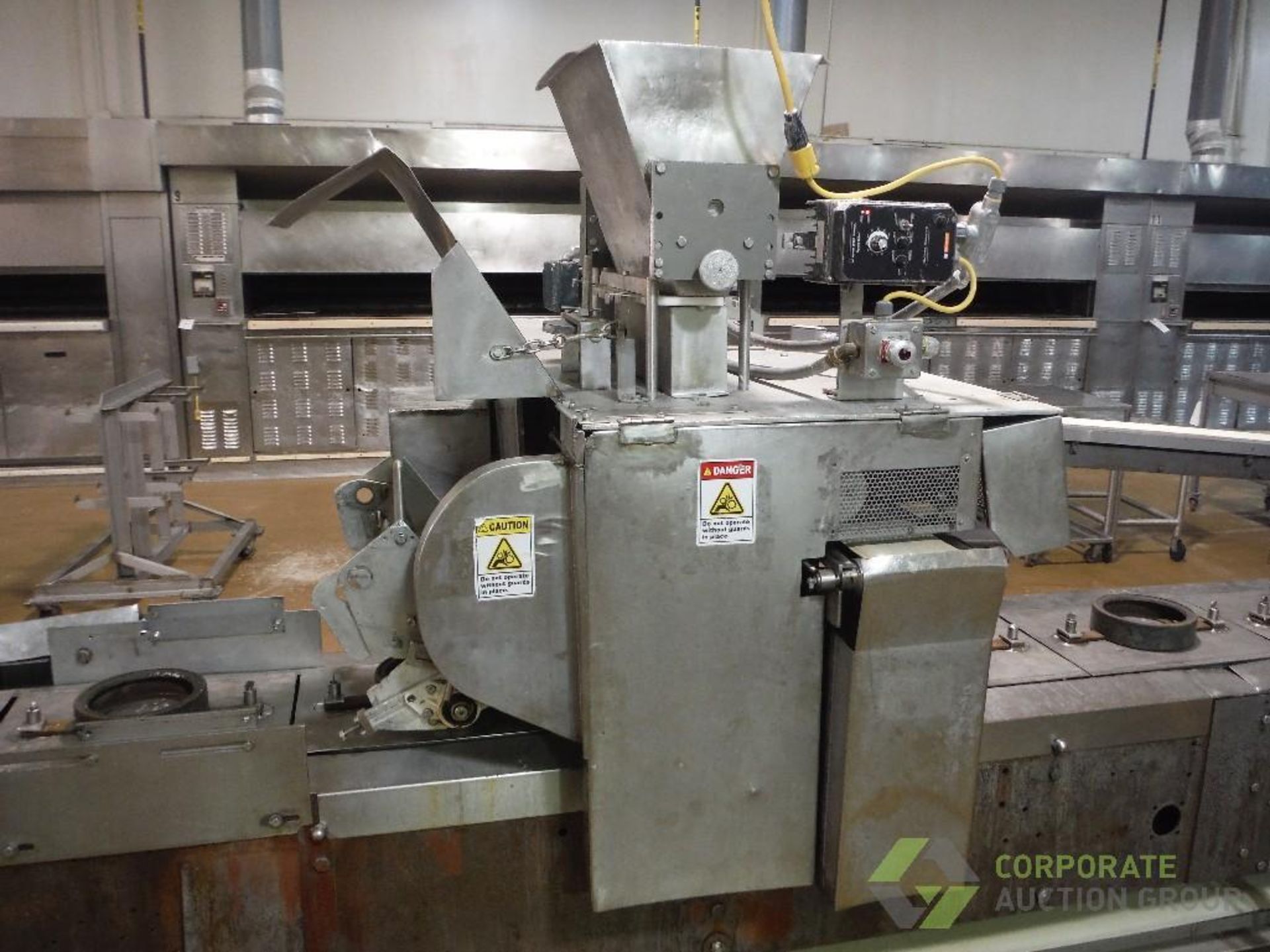 Colborne series 15 complete pie line, Model AX08000, SN 1262-97, denester, duster, dual lane - Image 38 of 41