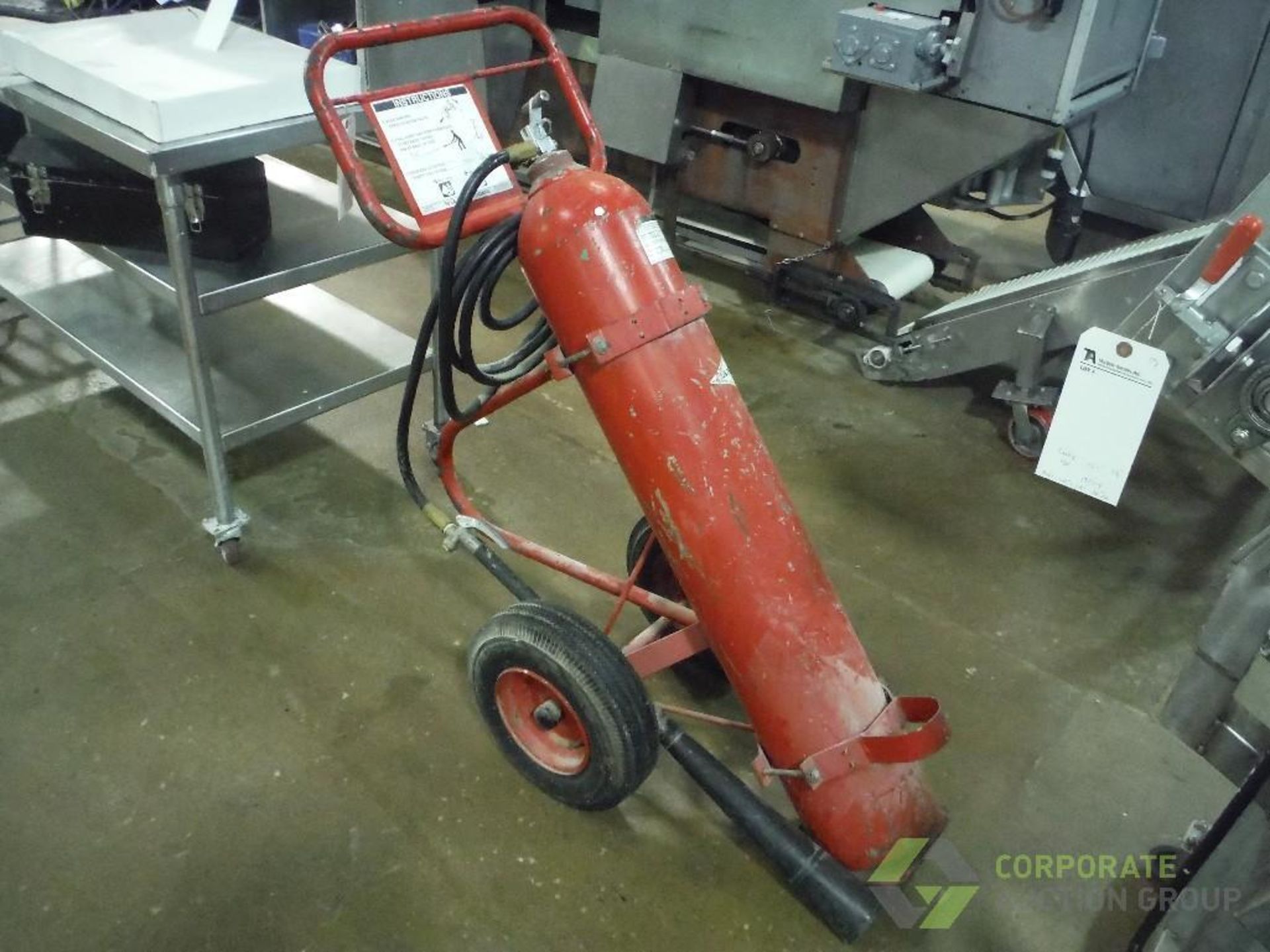 mild dioxide fire extinguisher on cart, 50 lb. capacity - Image 2 of 3