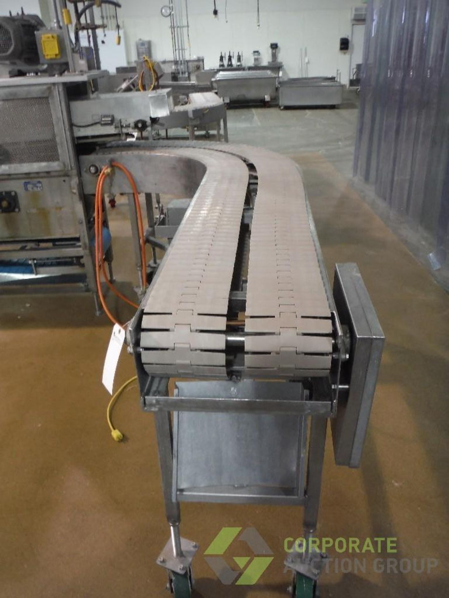 Dual lane 90 degree table top conveyor, 7.5 in. wide each belt, overall 96 in. long x 48 in. wide - Image 2 of 4