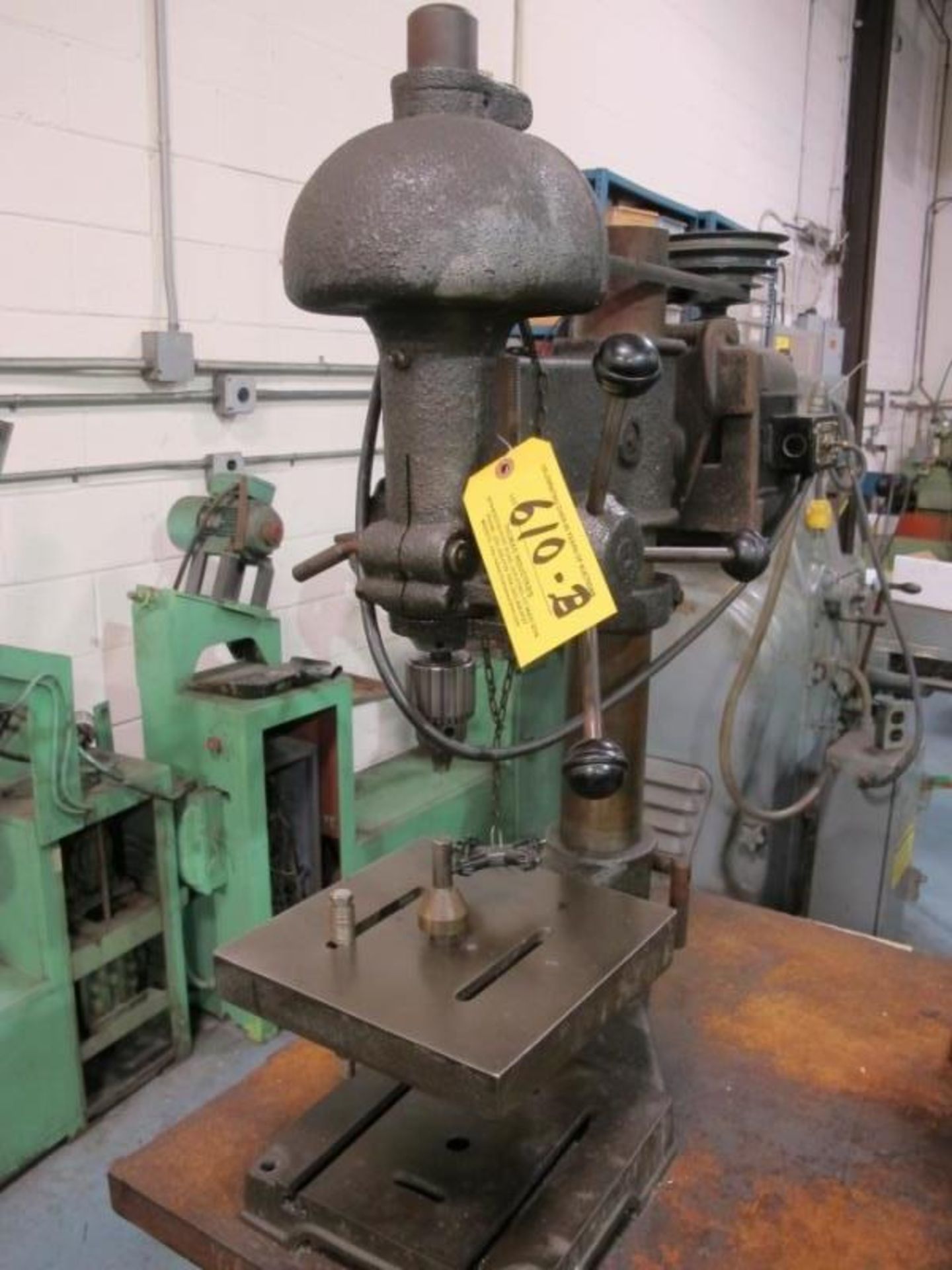 Bench Top Drill Press w/ Bench