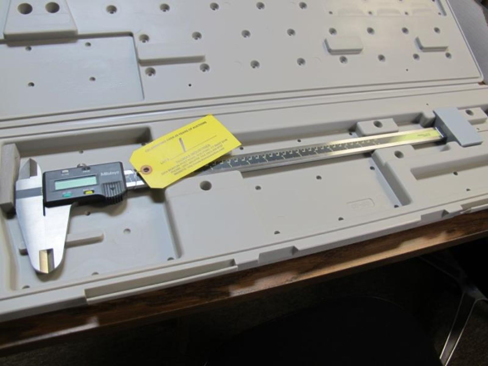 18" Mitutoyo Digital Caliper