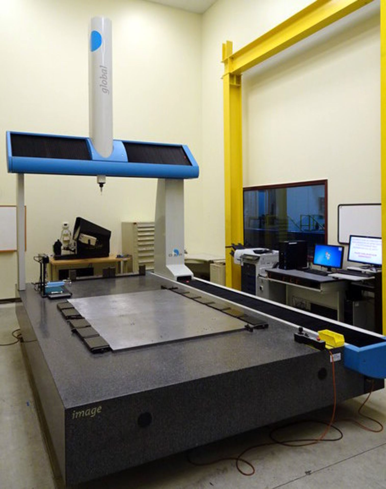 2004 DEA Coordinate Measuring Machine, Model Global F203315, w/ Renishaw PH10MQ Probe, (11) Renishaw - Image 2 of 11