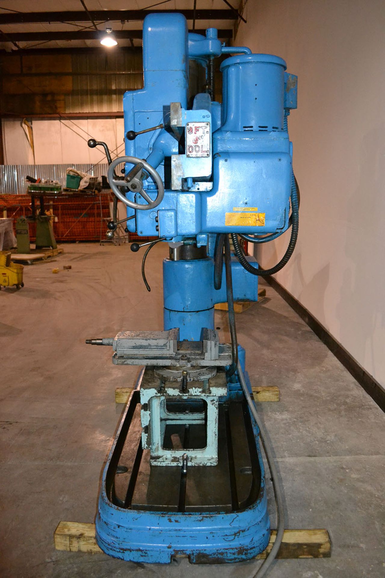 American Hole Wizard 3′ x 9″ Radial Arm Drill w/ Table & 8″ Vise - Image 8 of 12