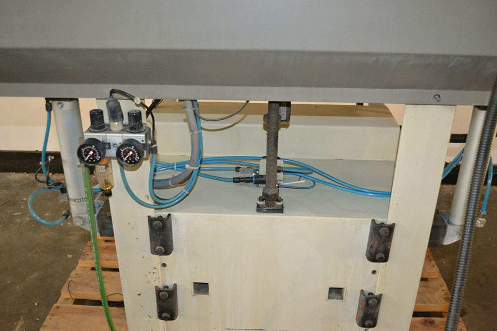 LNS Quick Load Magazine Type Servo Bar Feeder - Image 5 of 13