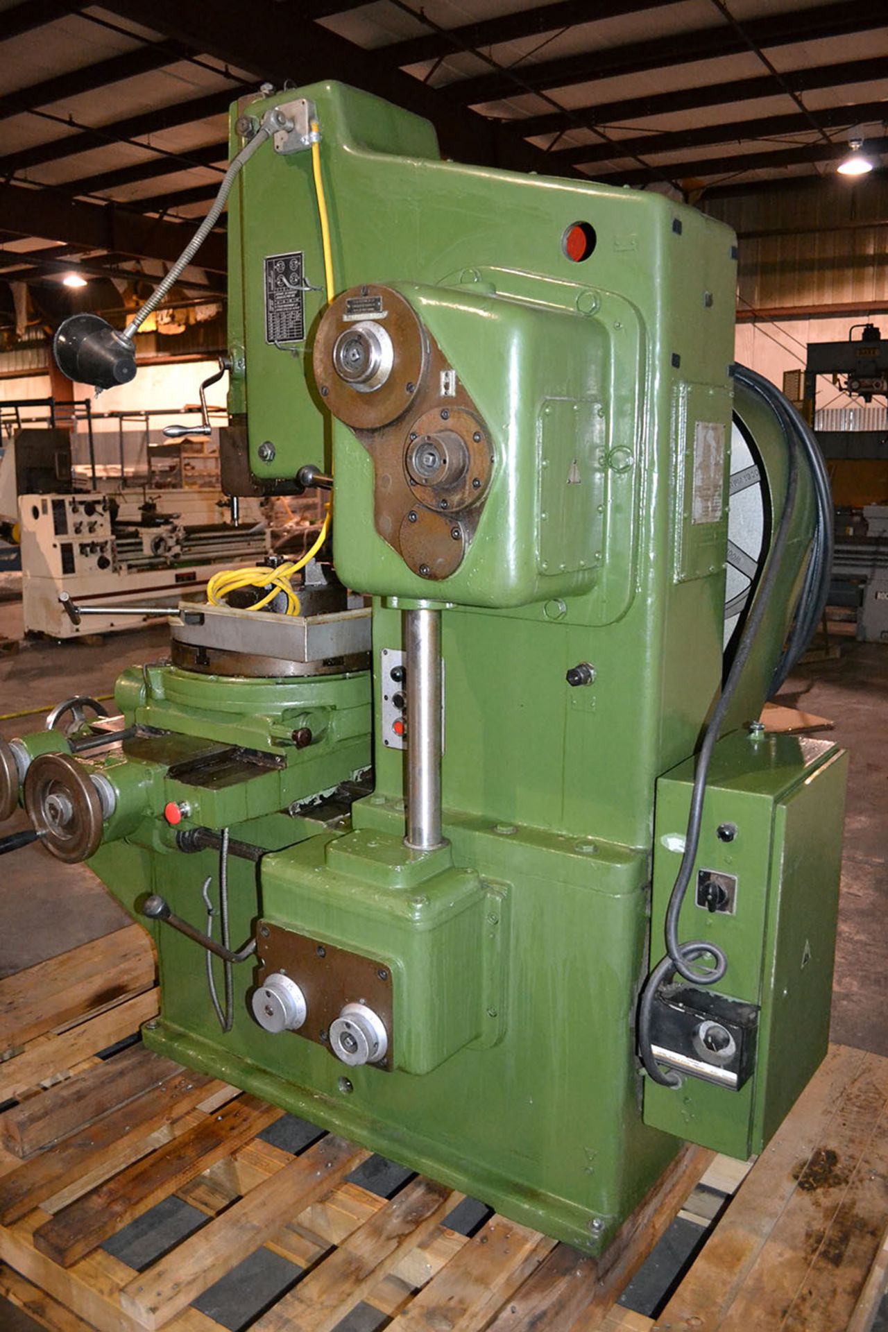 Heavy Duty 8″ Vertical Keyseater Slotter / Shaper, Video - Image 12 of 12