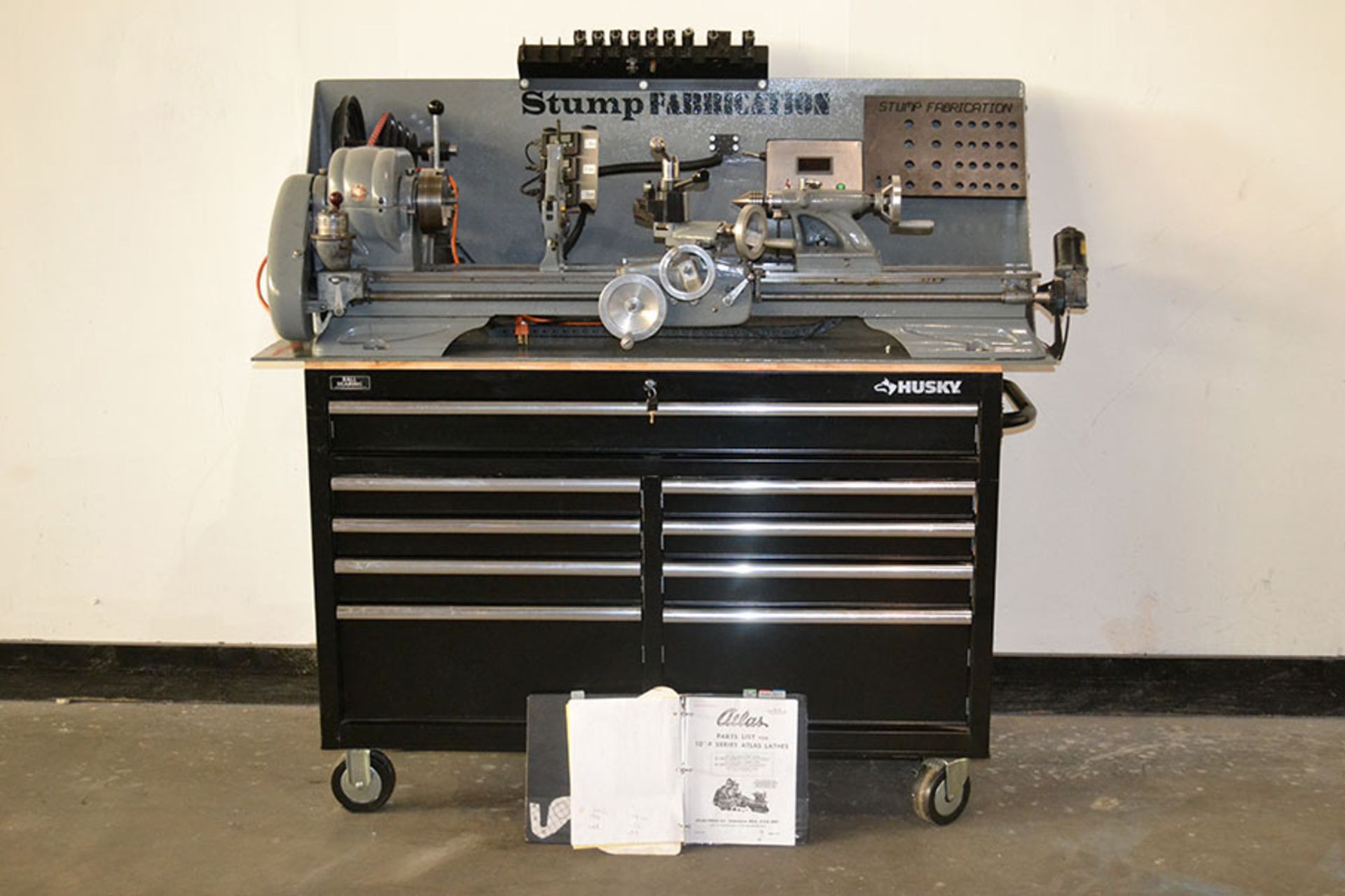 Atlas TH54 10″ x 36″ Lathe, DRO, Variable Speed Feed Drive, Husky Tool Chest, Tooling