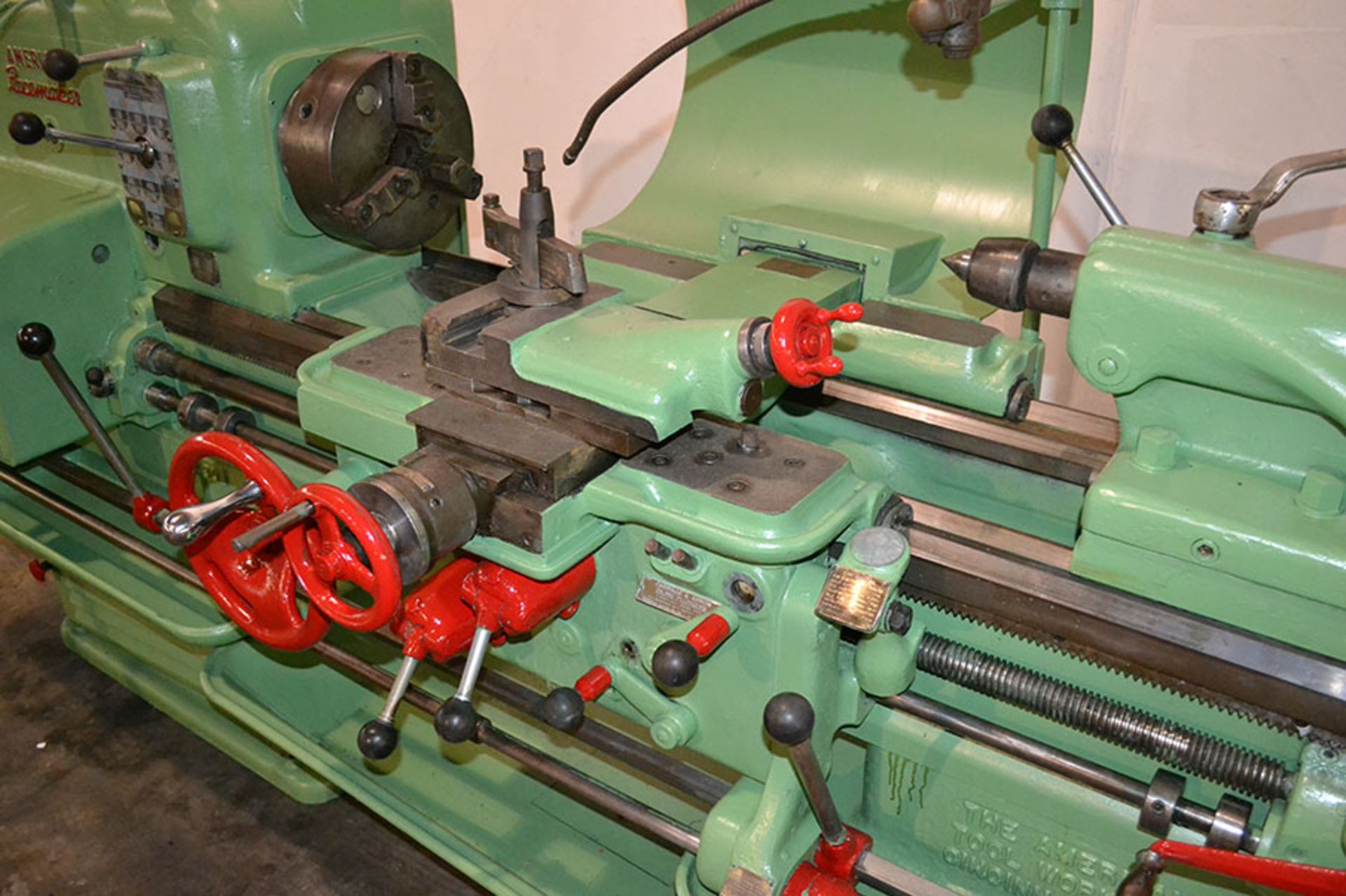 American Tool Works Co. Pacemaker 18″ x 30″ Engine Lathe, Vintage - Image 5 of 13