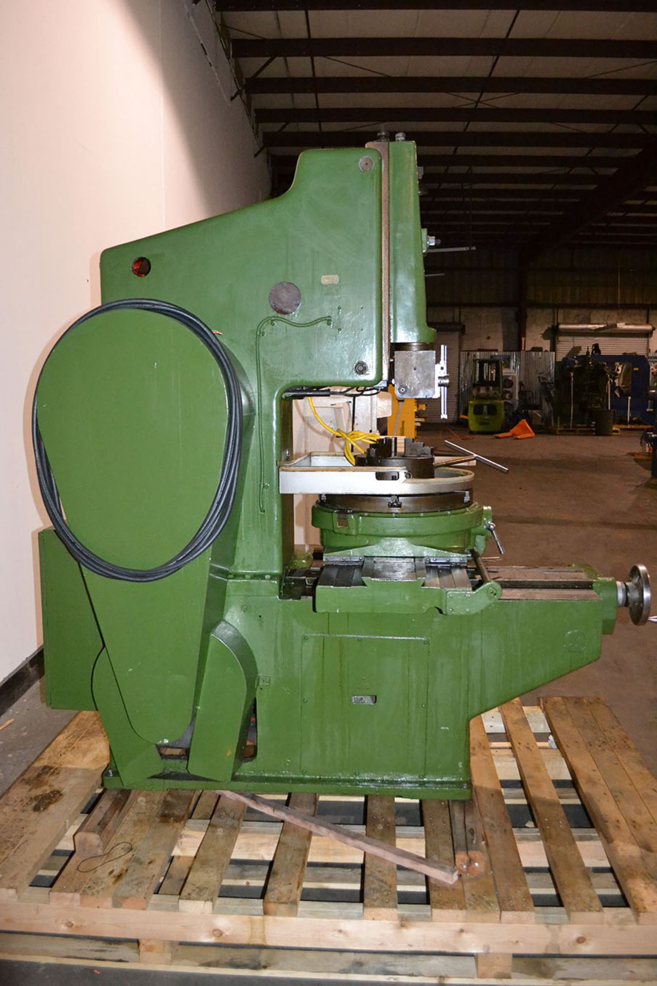 Heavy Duty 8″ Vertical Keyseater Slotter / Shaper, Video - Image 10 of 12