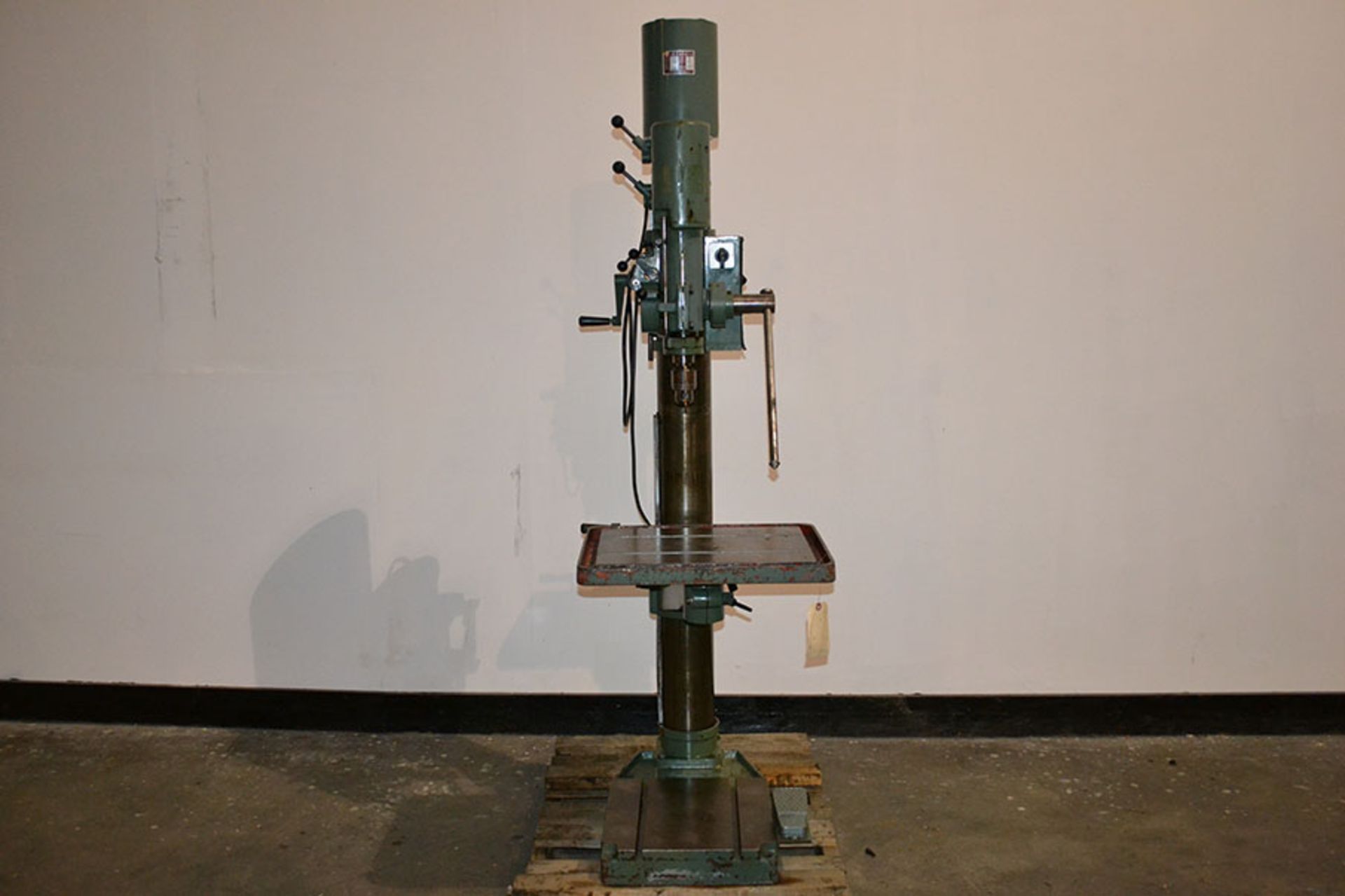 Feeler S600B 24″ Geared Driven Drill Press w/ Power Down Feed