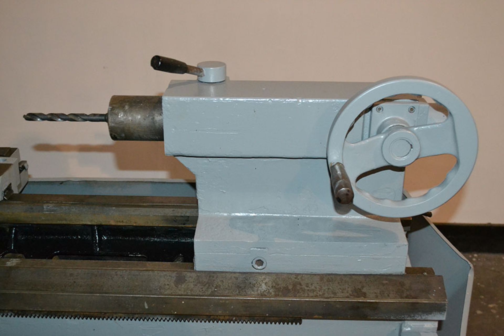 Rockland 19″ / 27″ x 85″ Gap Bed Engine Lathe, Inch/MM, 3 Jaw / 4 Jaw Chuck - Image 8 of 17