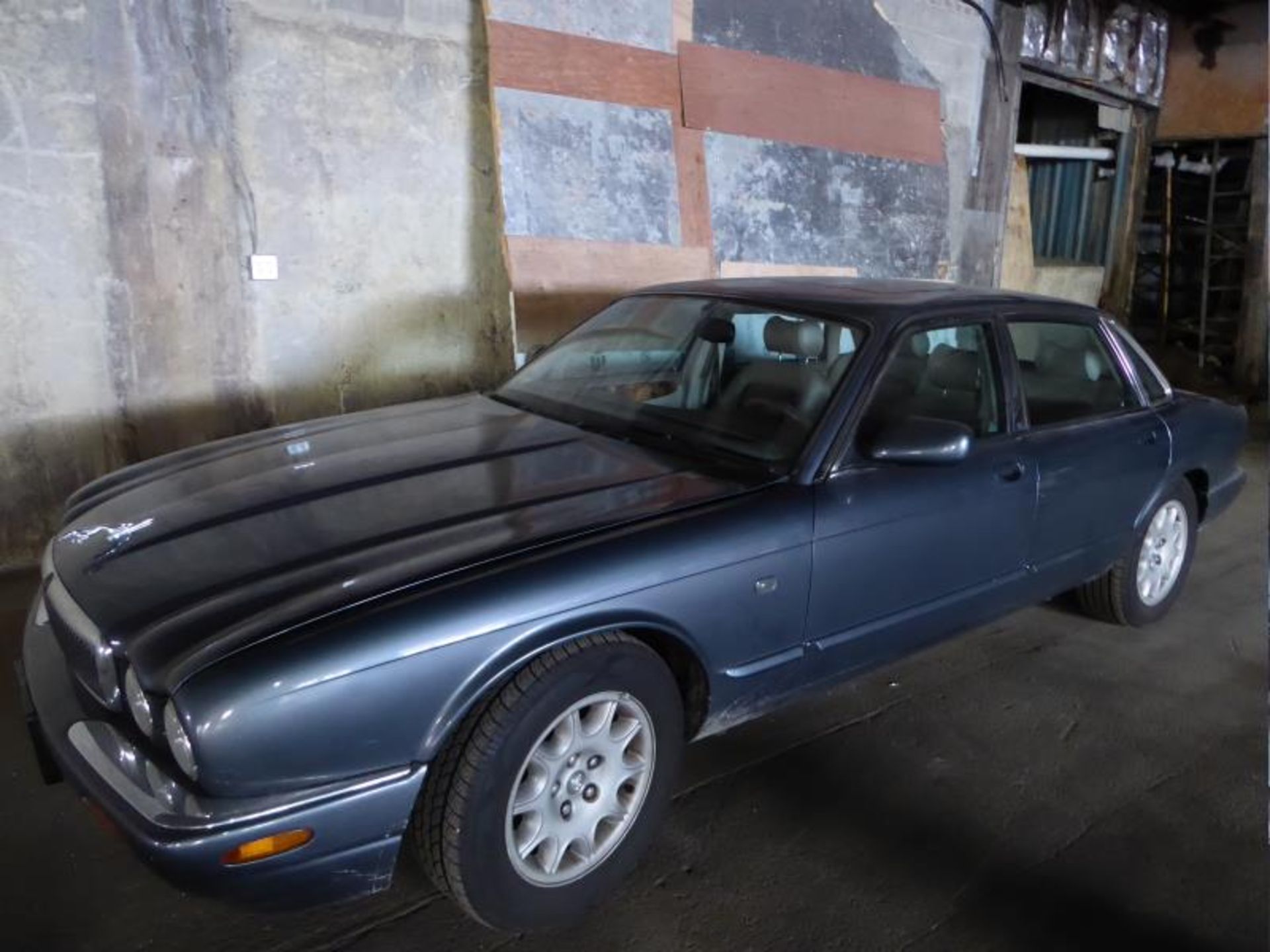 1998 Jaguar XJ8, Not Running