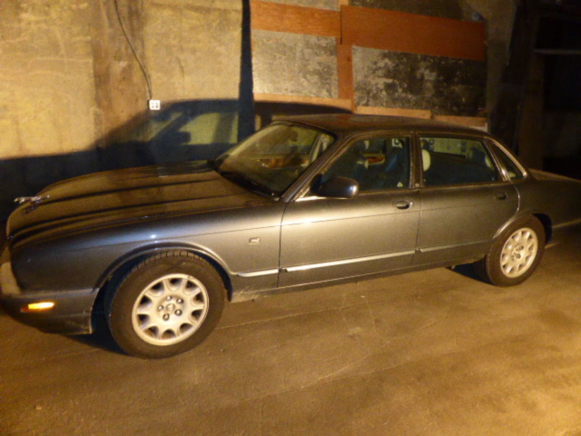 1998 Jaguar XJ8, Not Running - Image 13 of 14