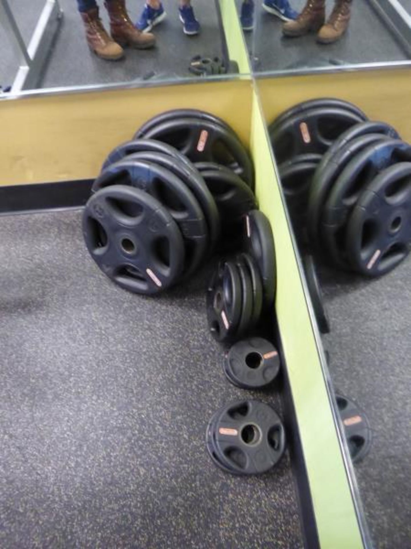 Coated Weight Plates (UPDATED COUNT) (26) - 45lbs, (6) 35lbs, (13) 25Lbs, (10) 5lbs, (5) 2.5Lbs - Image 2 of 4