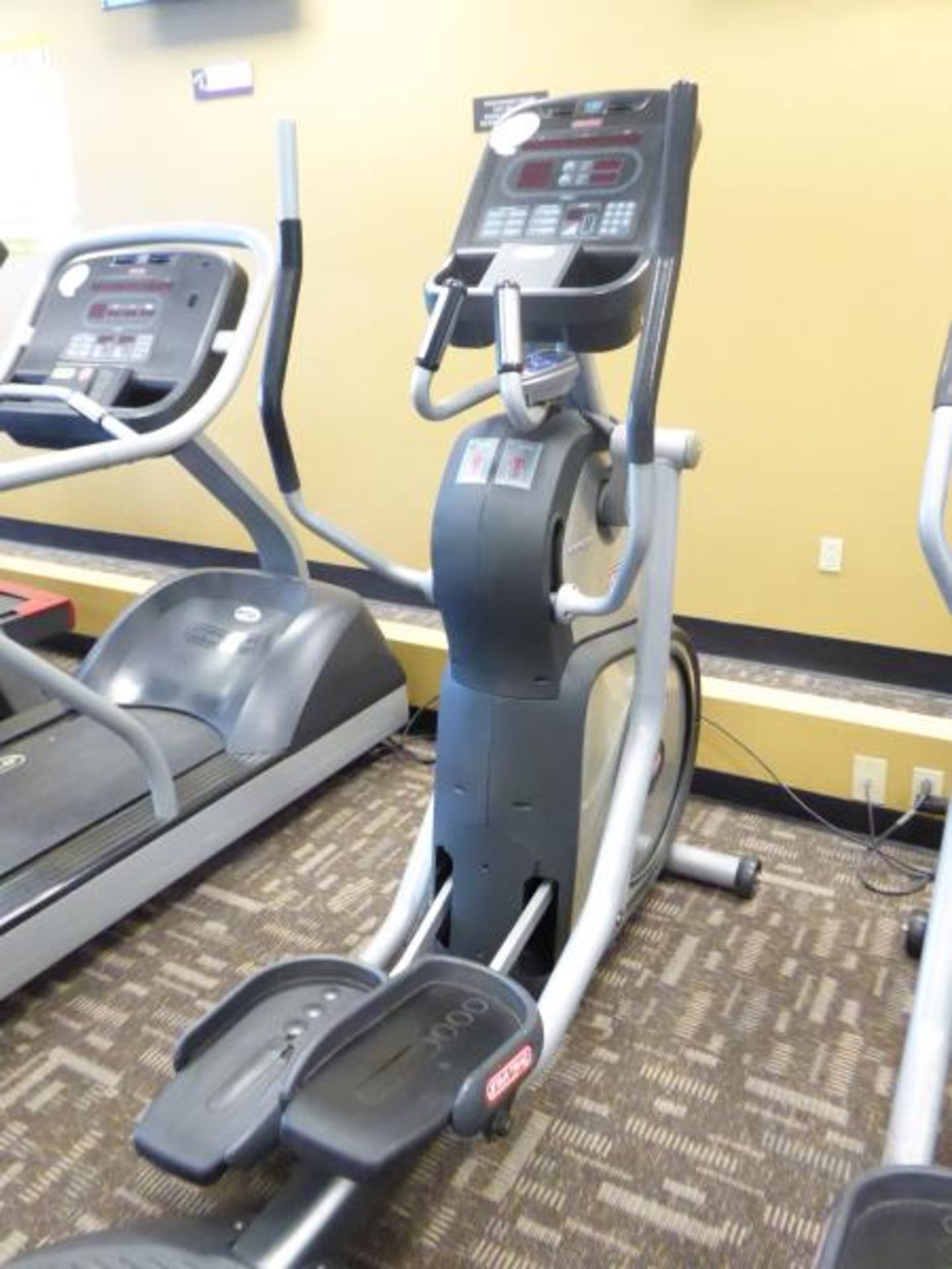 Elliptical Machine by Star Trac, Model: 9-6040-MINTPO, CTEN0708-UO1598 9-6040-MINTPO, CTEN0708- - Image 5 of 5