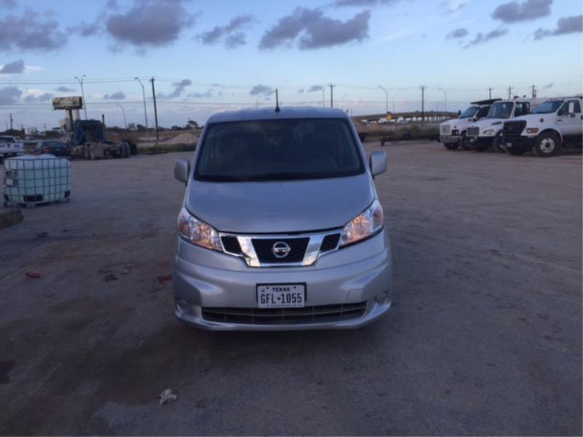 2014 Nissan NV200 Silver 5DR Cargo Van (Mileage 15,042), VIN: 3N6CM0KNEK691862, Has Dented Bumper - Image 7 of 9