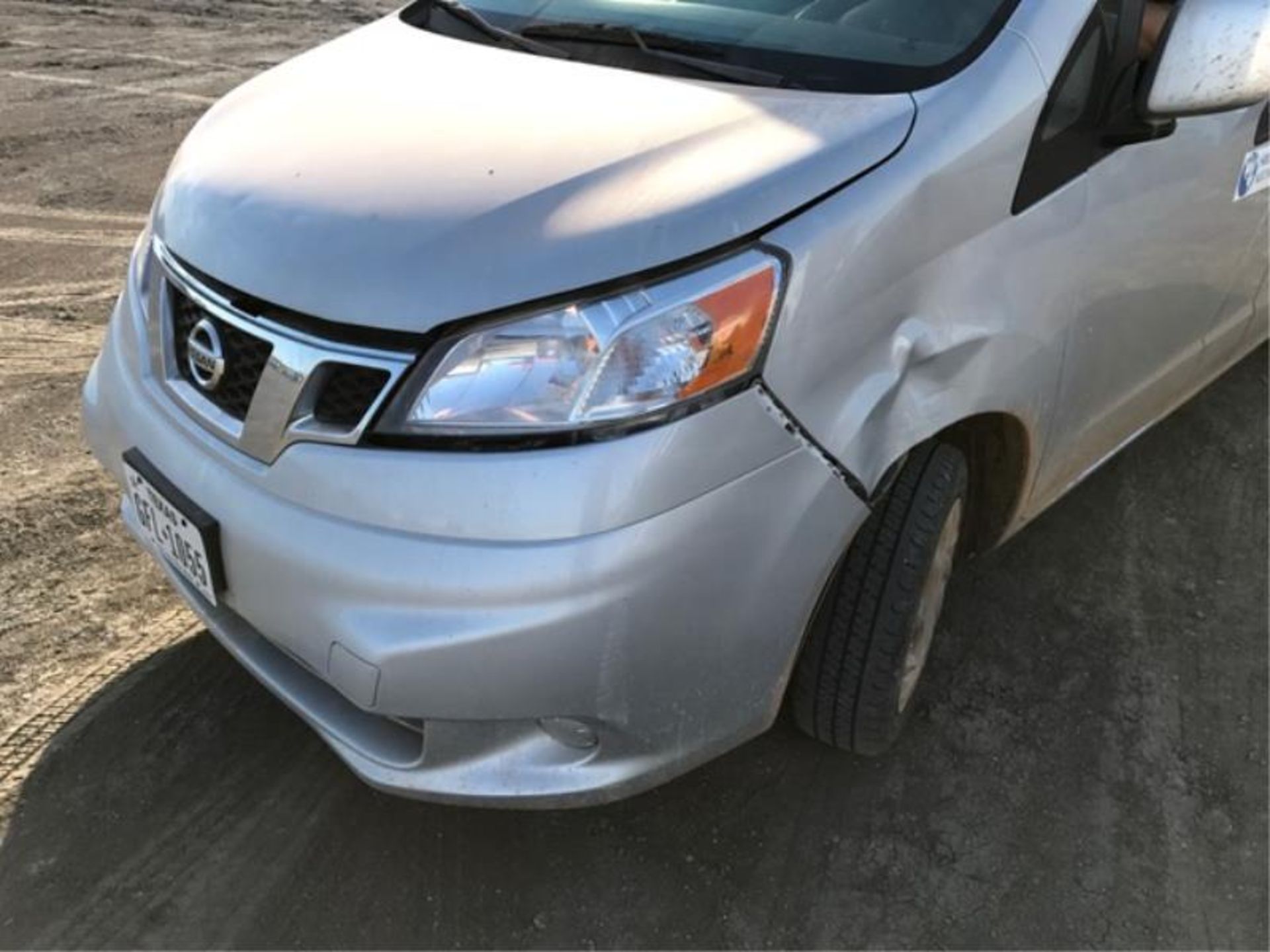 2014 Nissan NV200 Silver 5DR Cargo Van (Mileage 15,042), VIN: 3N6CM0KNEK691862, Has Dented Bumper - Image 2 of 9