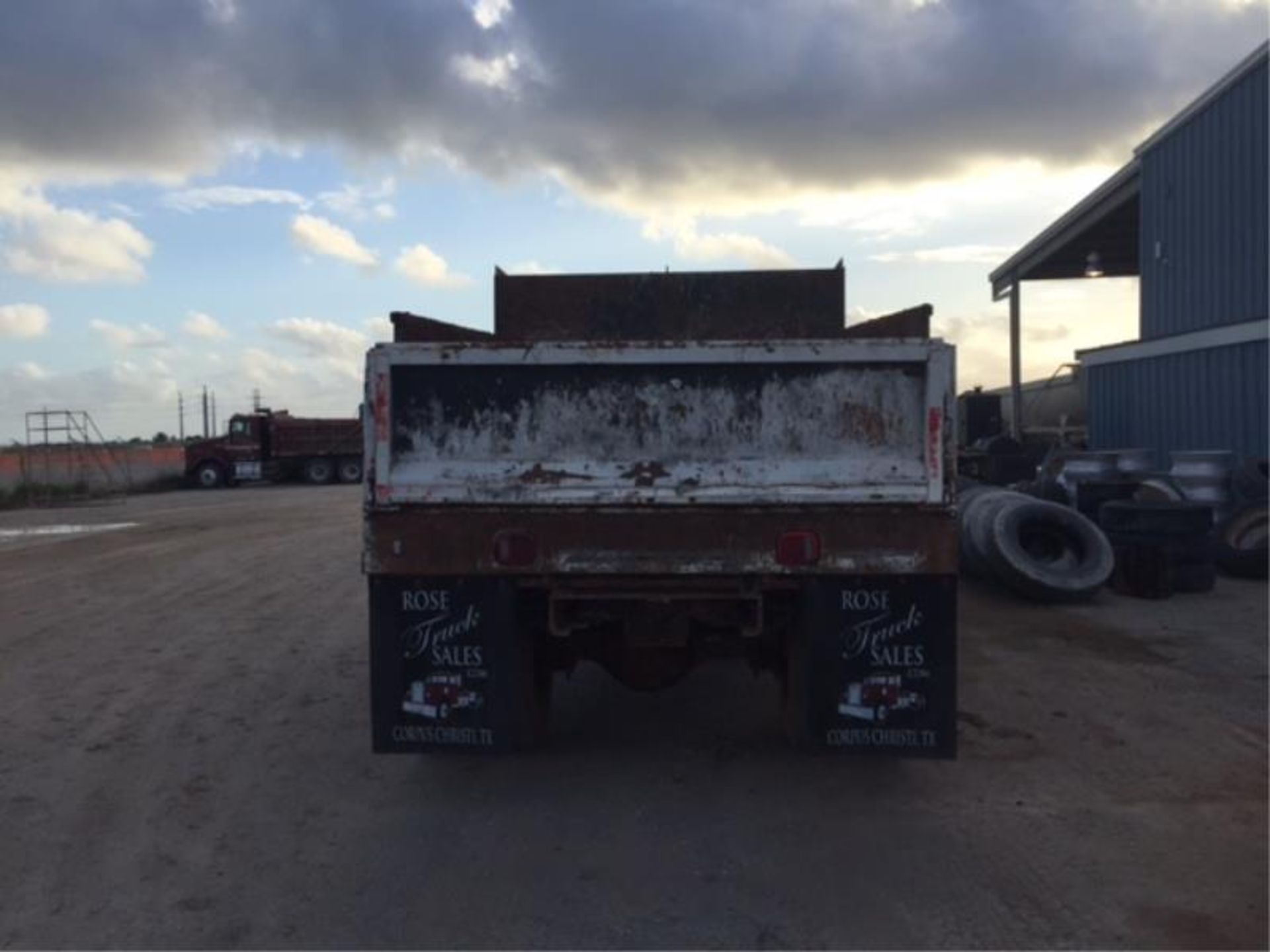 2007 Chevrolet C 6500 Gallon 6/10 Dump Truck, Diesel, Vin: 1GBJ6C1C87F407590, 259,746 Miles - Image 11 of 12