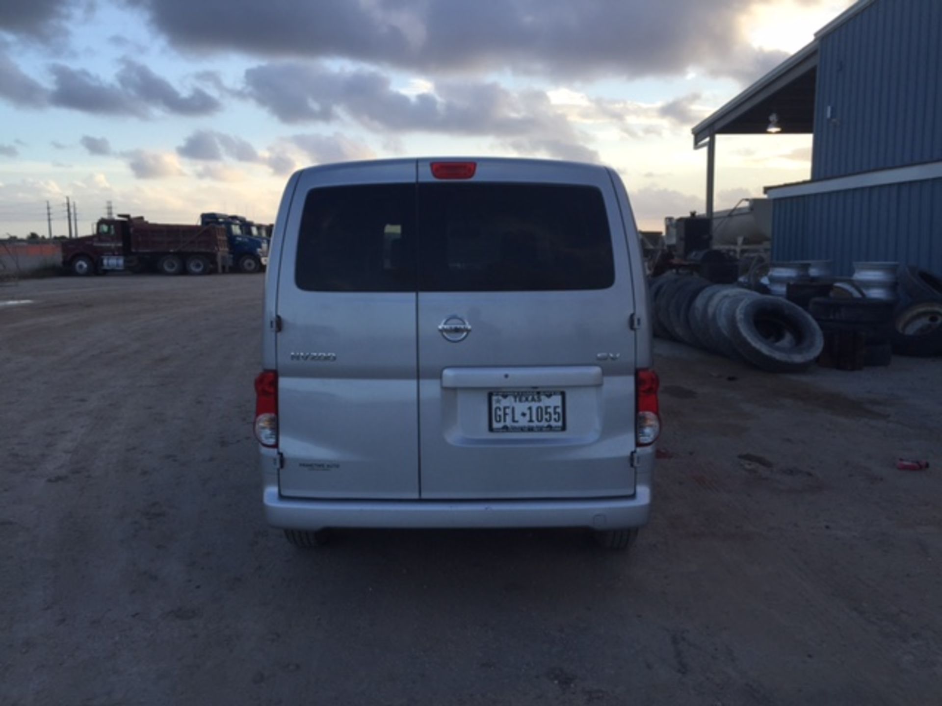 2014 Nissan NV200 Silver 5DR Cargo Van (Mileage 15,042), VIN: 3N6CM0KNEK691862, Has Dented Bumper - Image 8 of 9