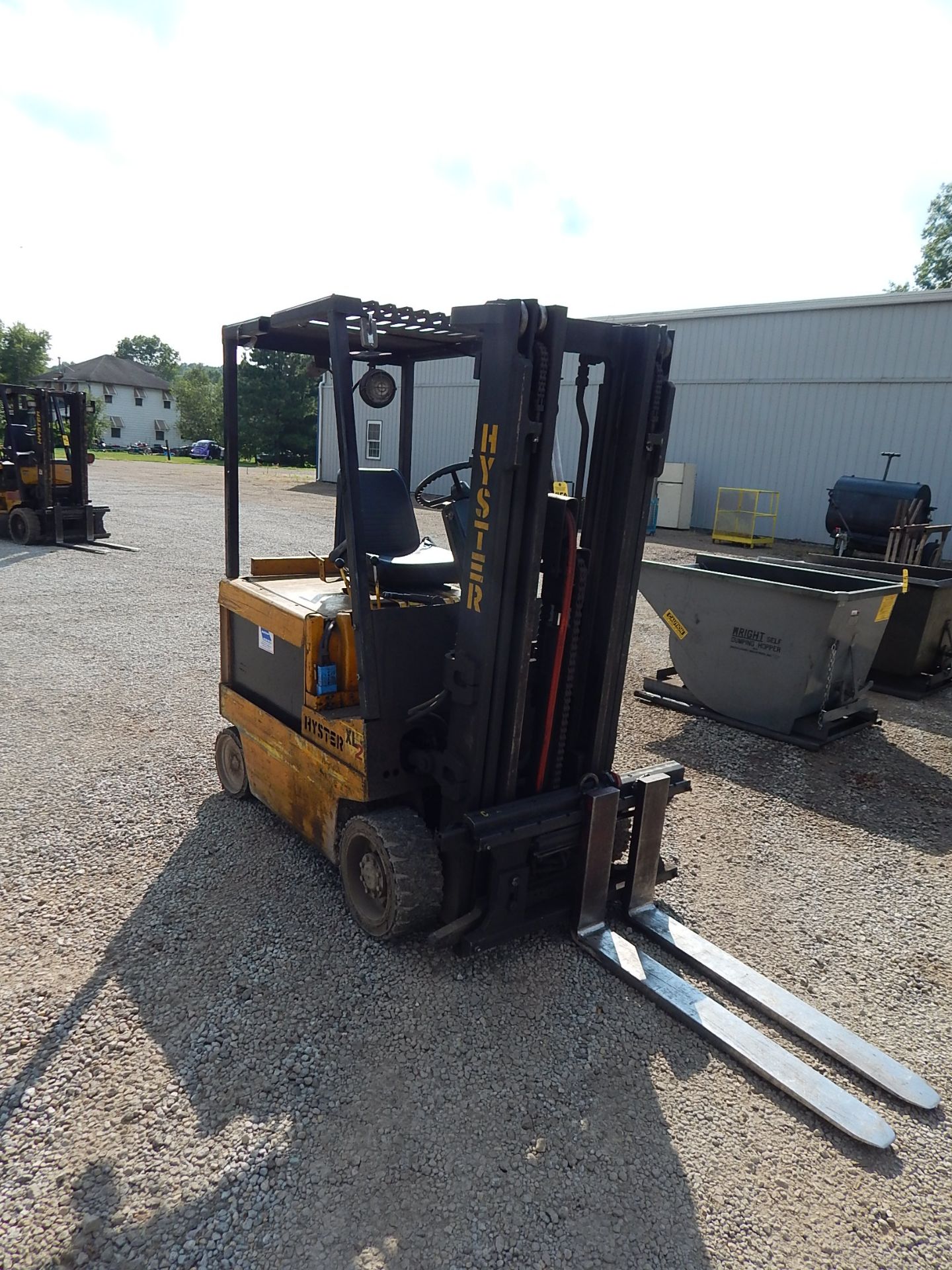 Hyster Model E40XL Electric Fork Lift, s/n C108V14912M, 2,750 Lb. Capacity, Side Shift, Cage, 3- - Image 4 of 11