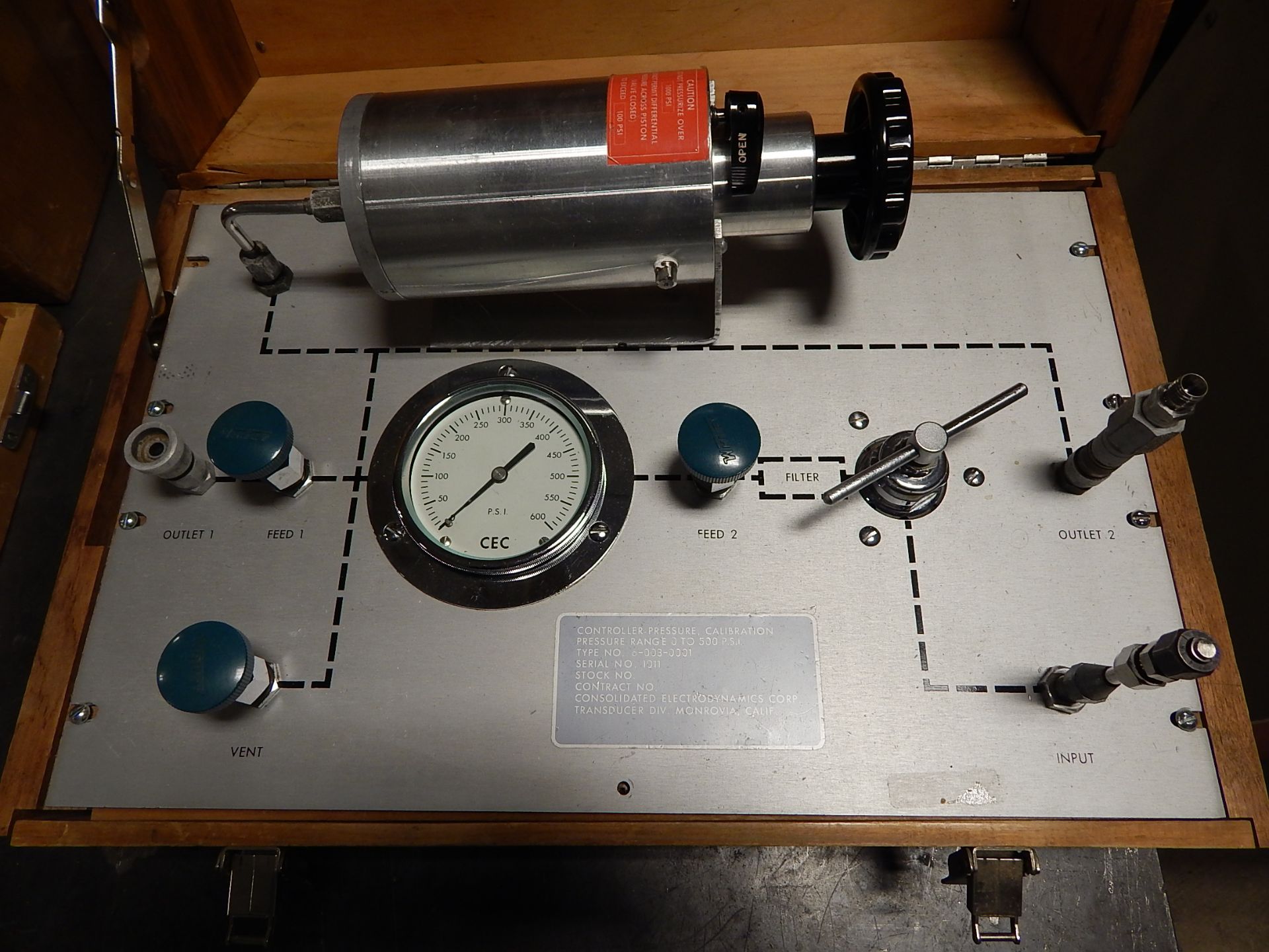 Bell & Howell CEC Model 6-201 Pressure Standard, with Weights and Consolidated Electrodynamics Model - Image 4 of 4