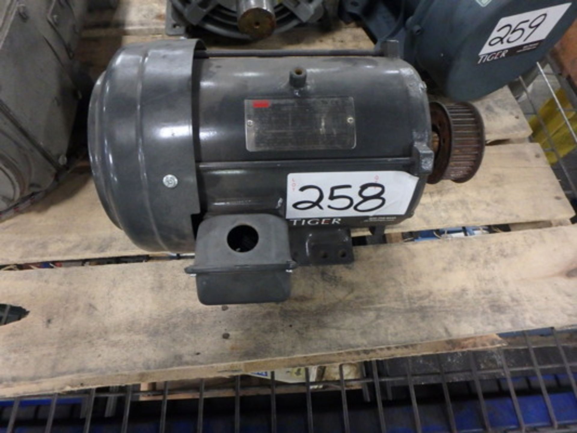 Dayton 5 HP Motor, 3-Phase, 1,745 RPM (Asset Location: Bay 4), (Site Location: Thorndale, PA)