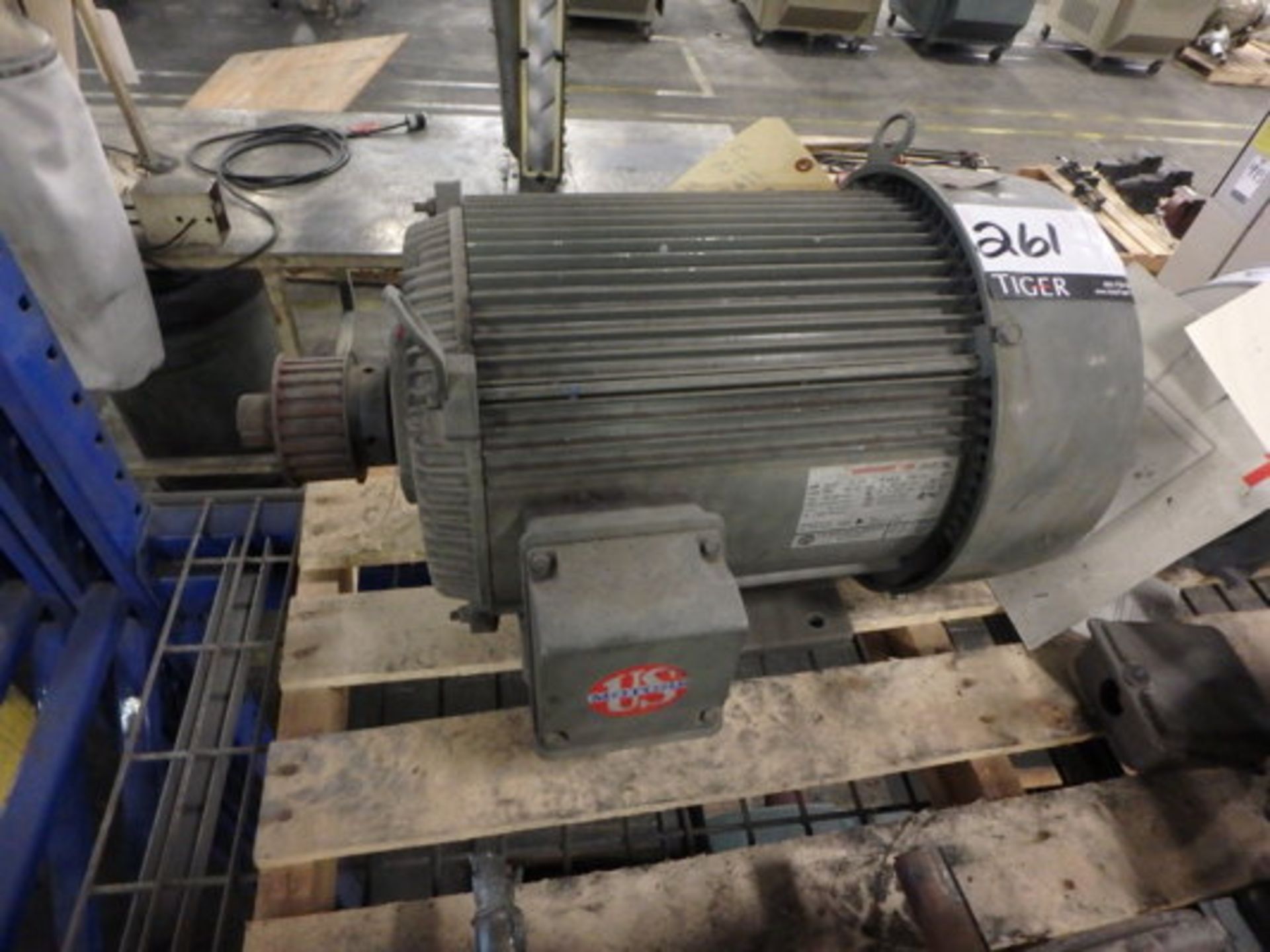US Motors Uni-Mount 125 7.5 HP Motor, M/N A917A, 3-Phase, 1,165 RPM, 208-230/460 V, Continuous - Image 2 of 2
