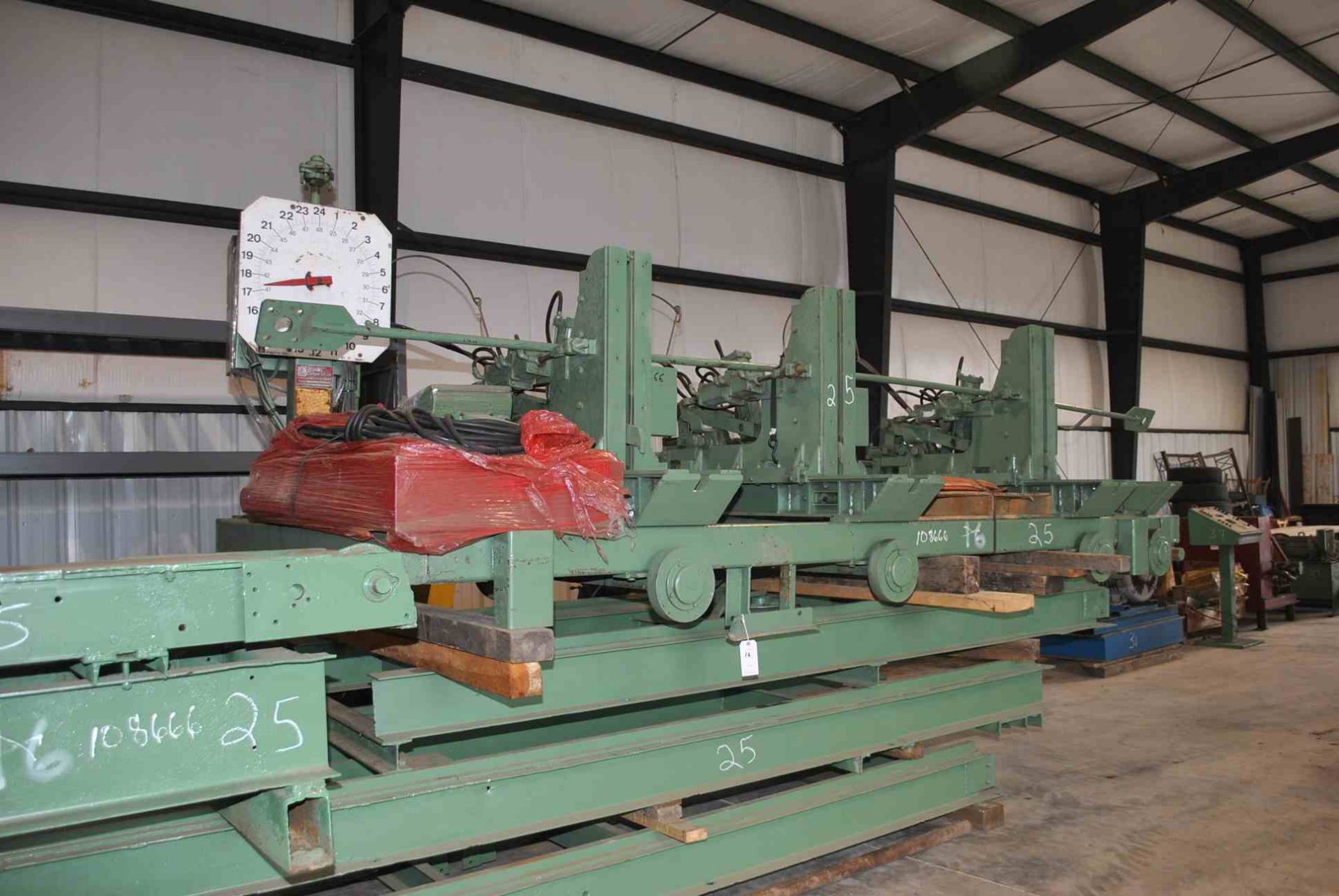 HMC MODEL AC-50 3 HEAD BLOCK MILL S/N-371-84; W/TRACK, PANTOGRAPH AND CONTROLS; W/ALL STEEL HUSK