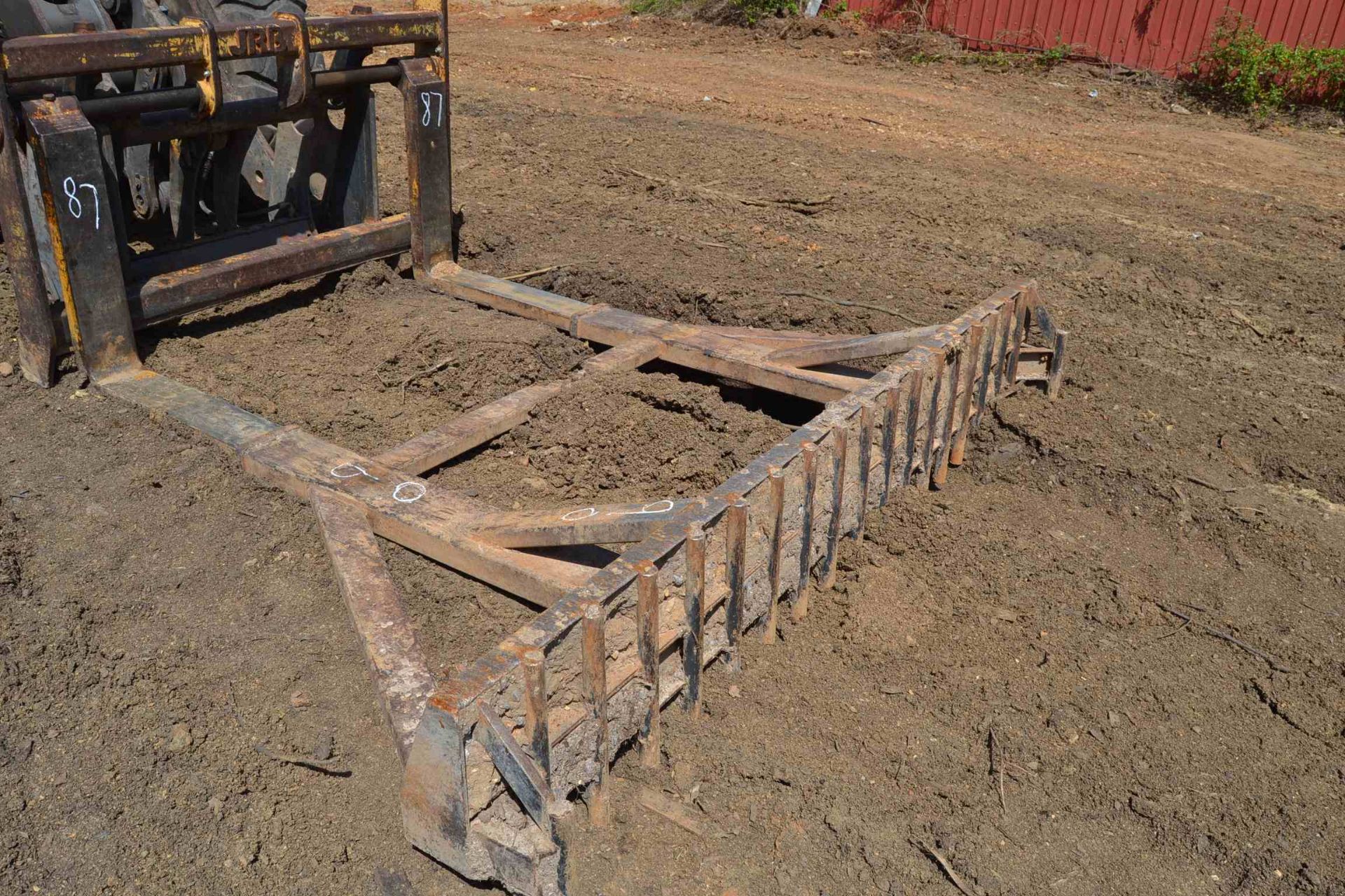 ROOT RAKE FOR FRONT END LOADER