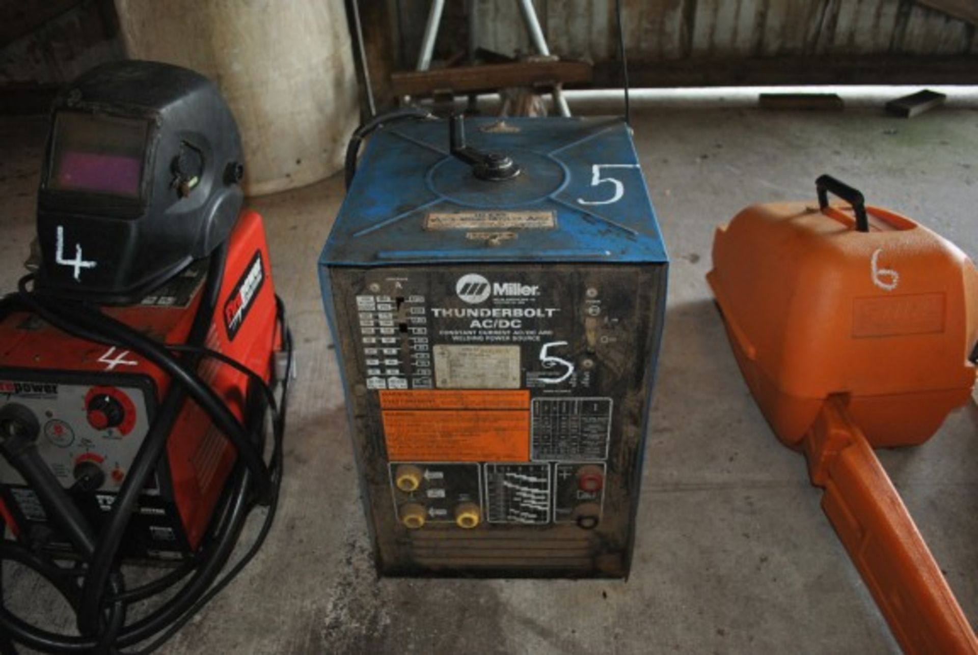 MILLER THUNDERBOLT A/C D/C WELDER