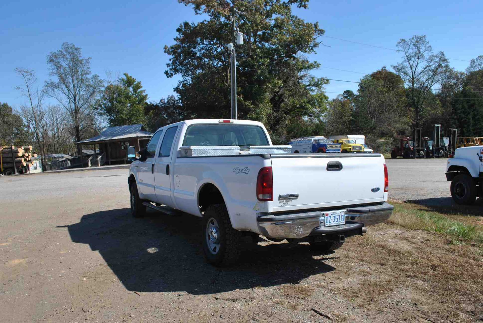 2006 FORD F-350 SUPER DUTY 4X4 CRW CAB PICKUP W/V-8 TURBO DIESEL ENGINE; W/AUTO TRANSMISSION; VIN- - Image 3 of 3