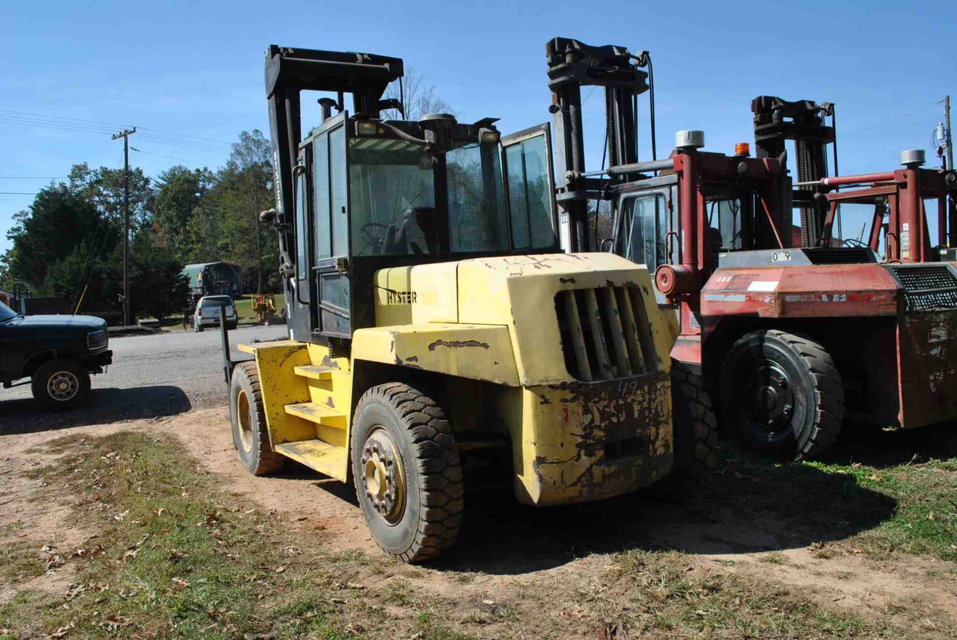 HYSTER MODEL H280XL FORKLIFT S/N-B007D025291; W/ENCLOSED CAB; W/8' FORKS; W/SIDE SHIFT; W/PERKINS - Image 2 of 2
