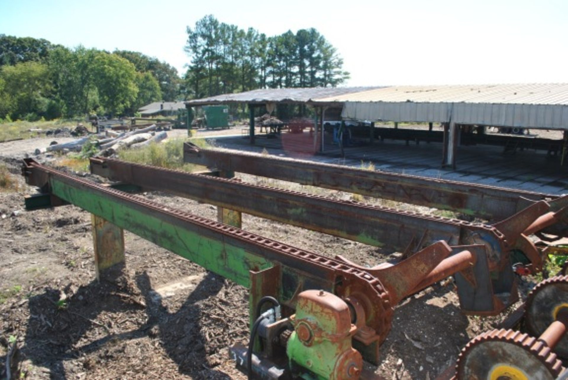 HEAVY DUTY 24' 3 STRAND LOG DECK W/3 ARM STOP & LOADER; W/HYDARULIC DRIVE - Image 4 of 4