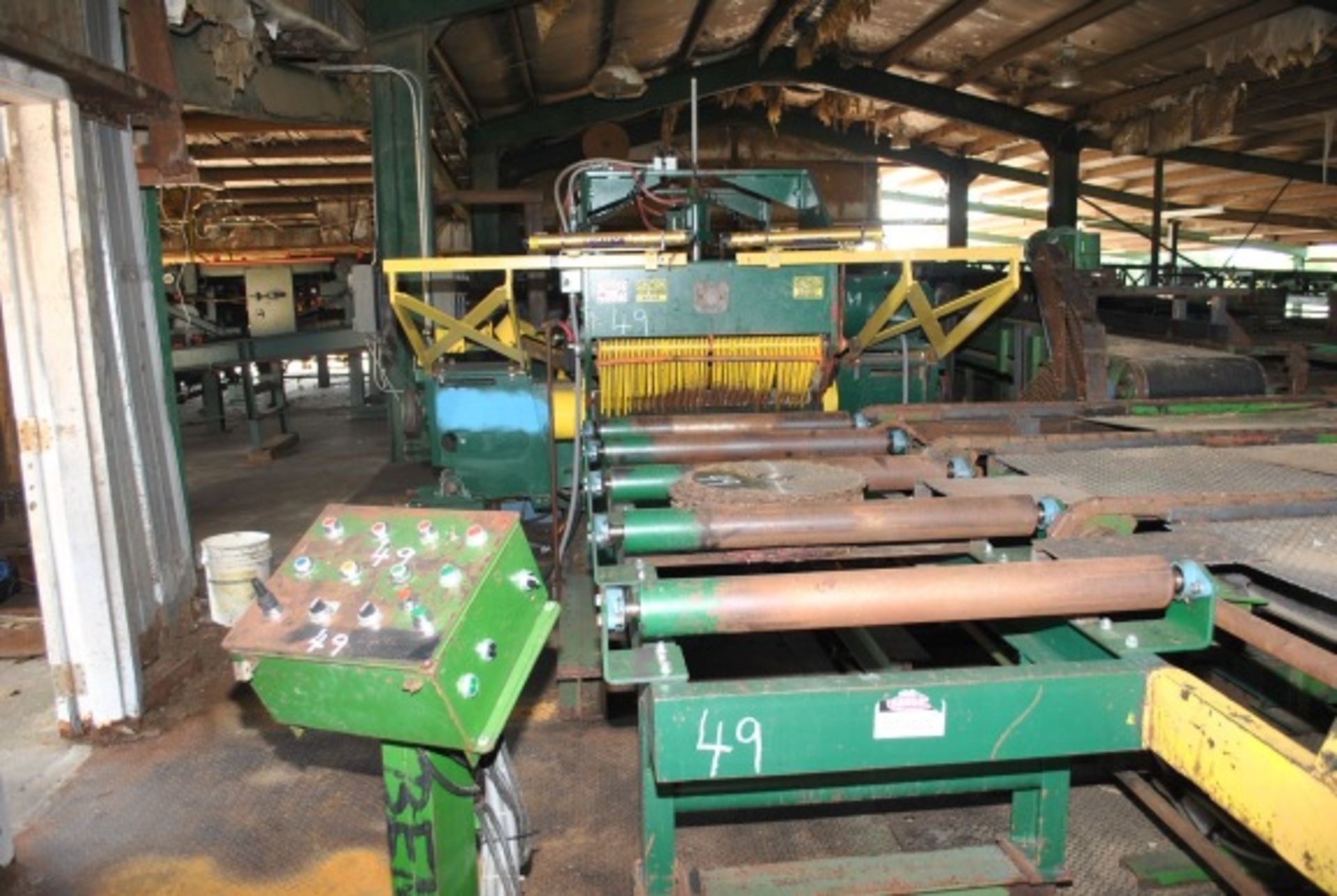 EFURD 40" 2 SAW EDGER W/HYDRAULIC SET; W/LASER LIGHT SYSTEM; W/HYDRAULIC SET; W/HYDRAULIC POWER