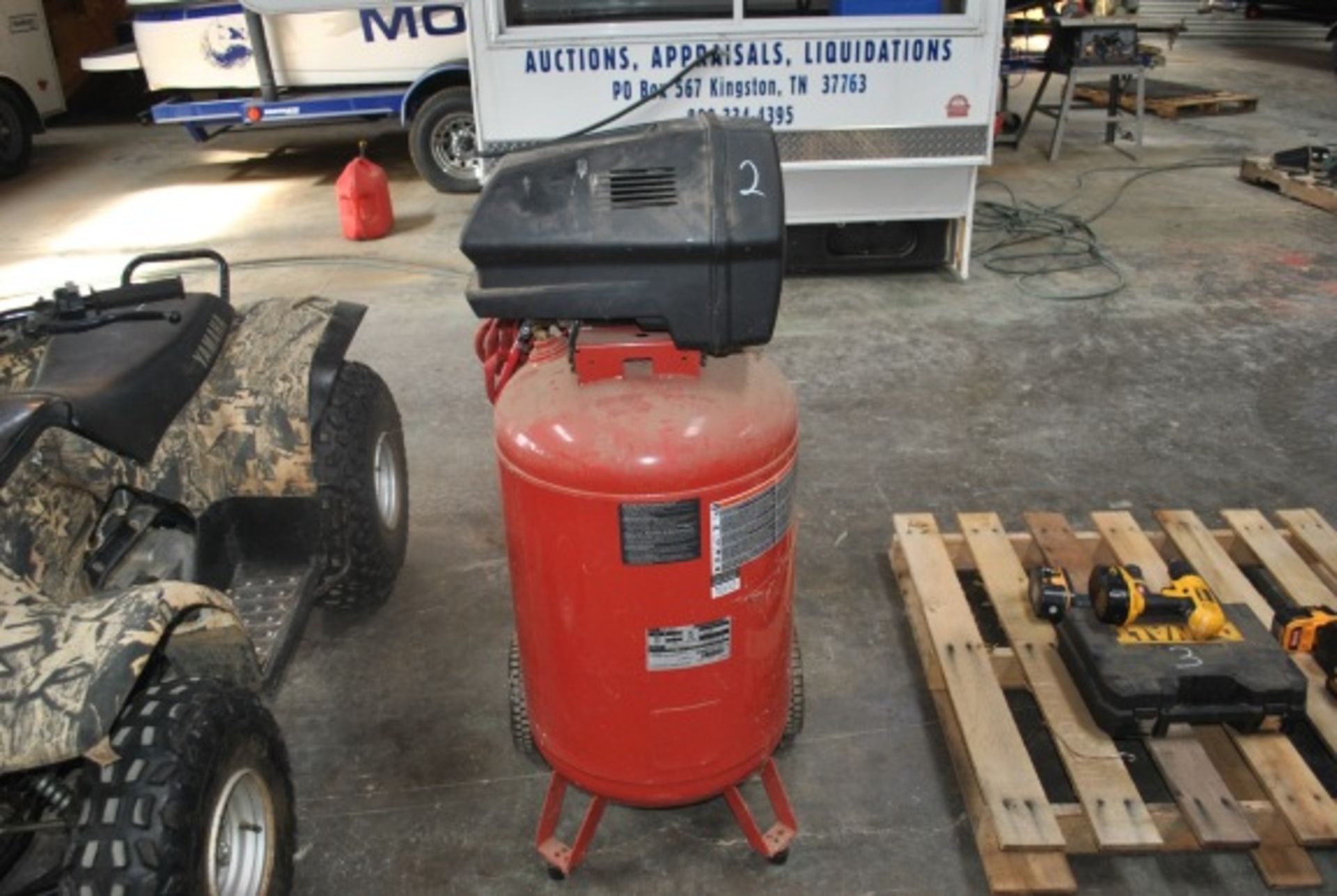 CRAFTSMAN PRESSURE WASHER 150 PSI TANK MOUNTED - Image 2 of 3