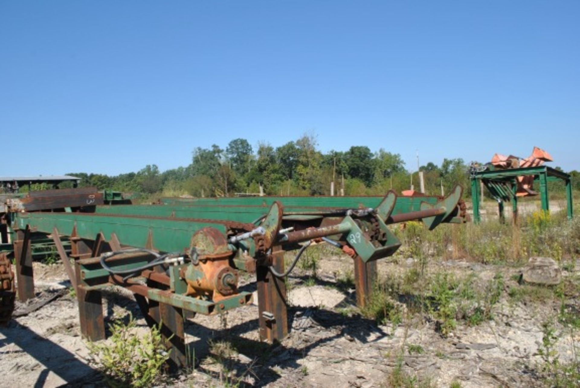 HEAVY DUTY 22' 3 STRAND LOG DECK W/3 ARM STOP & LOADER; W/HYDRAULIC DRIVE; NOT INSTALLED