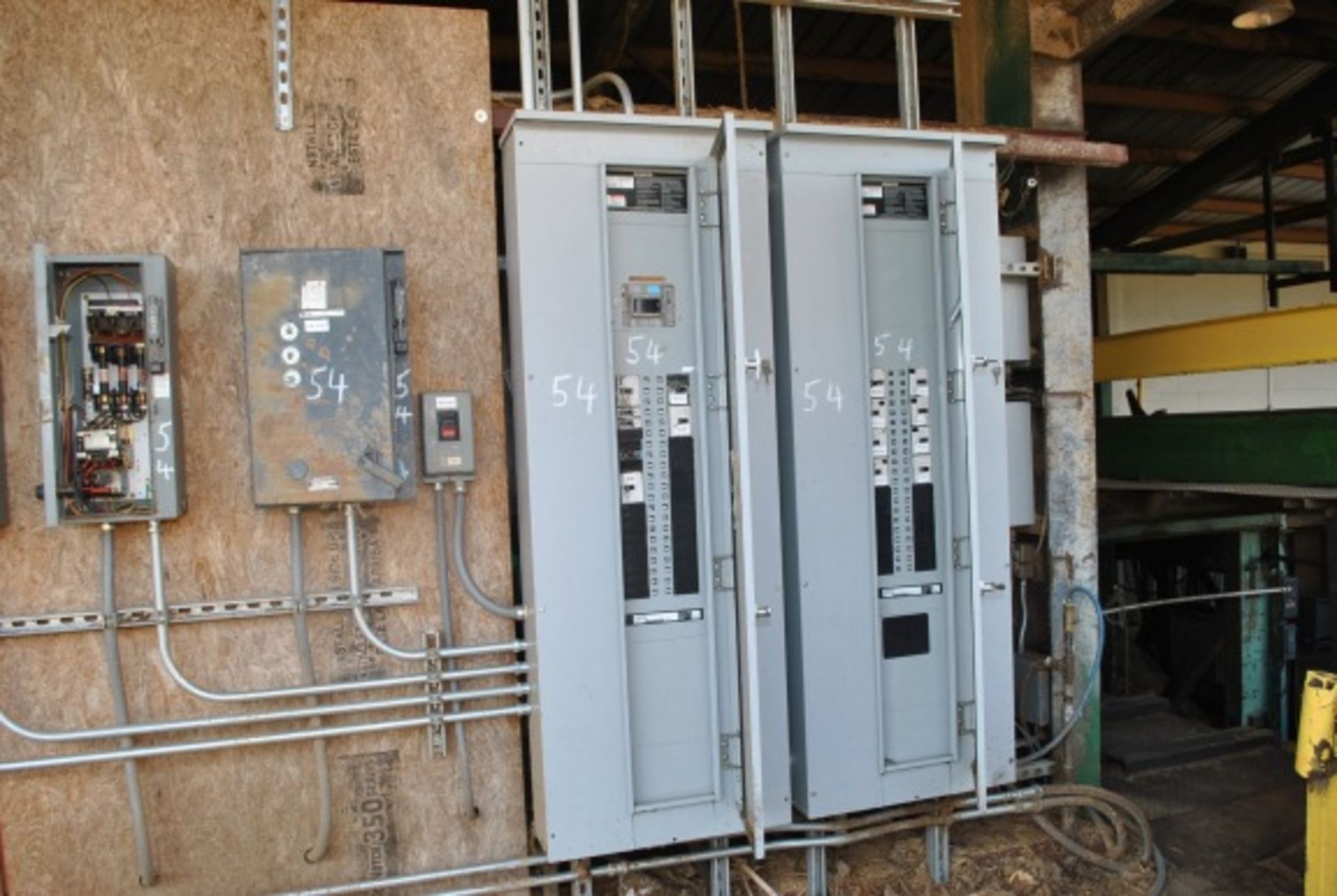 ELECTRICAL PANEL CONSISTING OF SIEMENS 200 AMP PANEL BOARD; W/(2) SIZE 1 REVERSIBLE STARTERS; W/ - Image 3 of 3