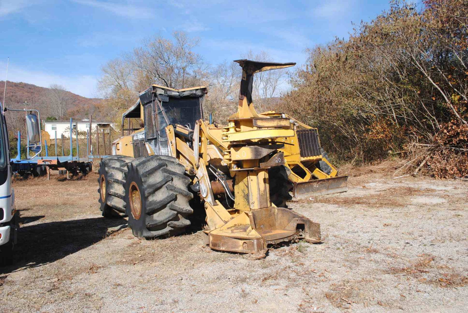 1997 HYRDRO AX 611EX FELLER BUNCHER S/N-6761; W/KOEHRING 20" SAW HEAD; S/N-97074