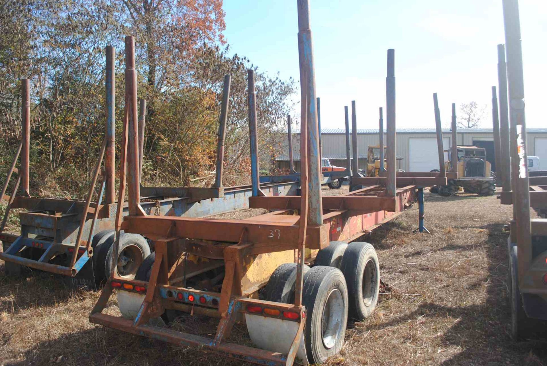 40' DOUBLE BUNK LOG TRAILER; NO TITLE, BILL OF SALE ONLY - Image 3 of 3