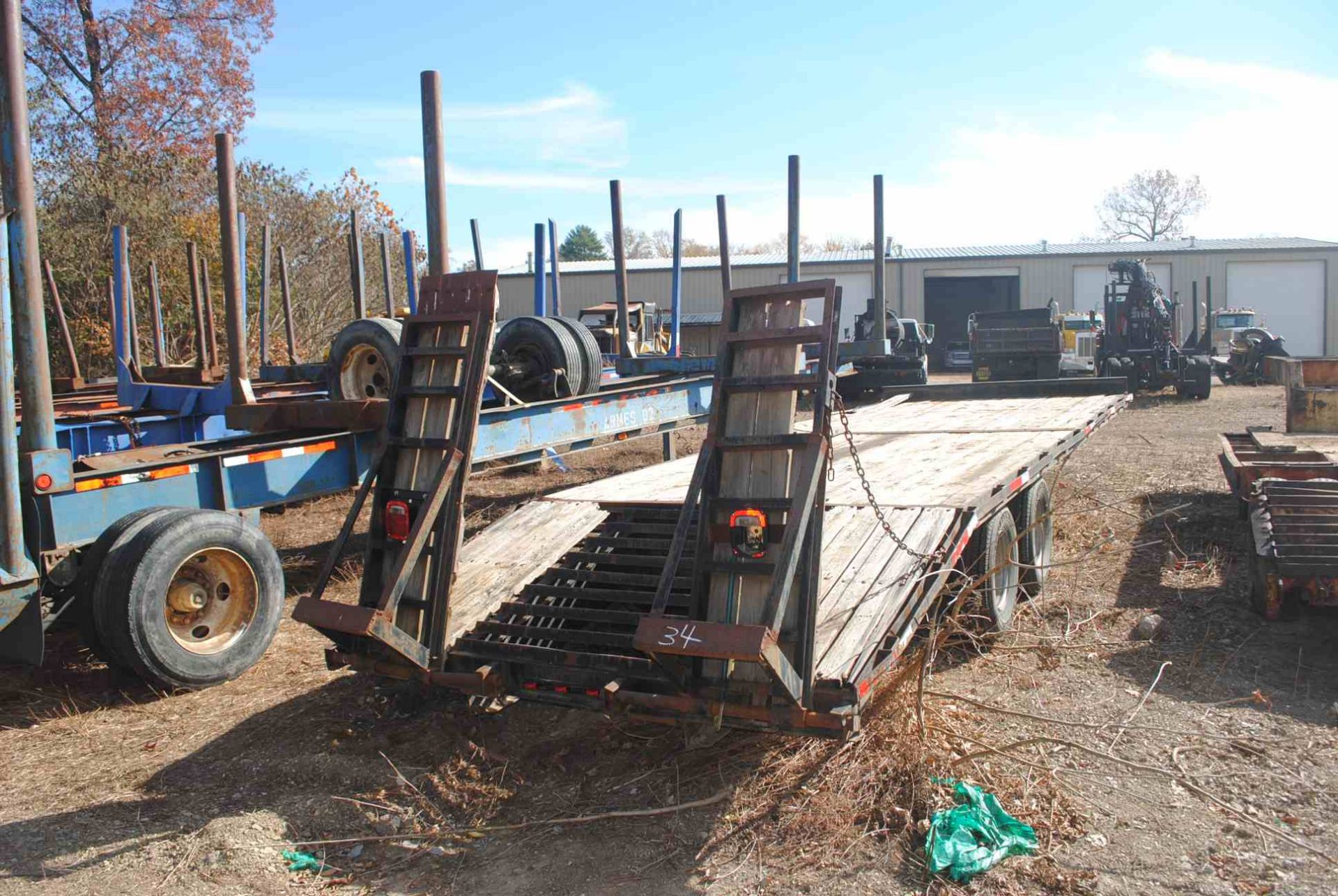 LPD TAG-ALONG LOWBOY W/20,000 LB CAPCITY; W/102" WIDE; NO TITLE, BILL OF SALE ONLY - Image 2 of 2