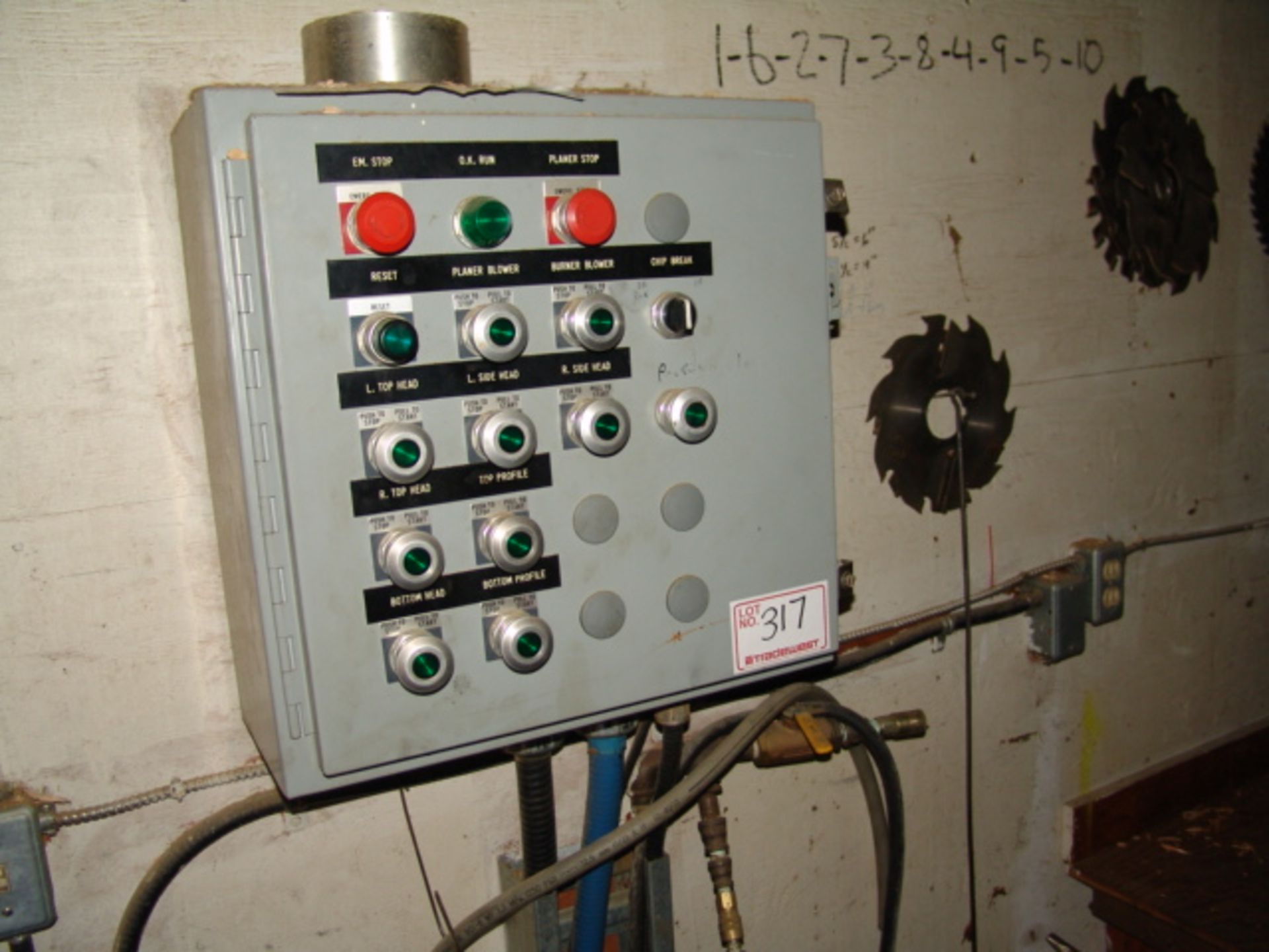 PLANER OPERATOR CONSOLE ON WALL