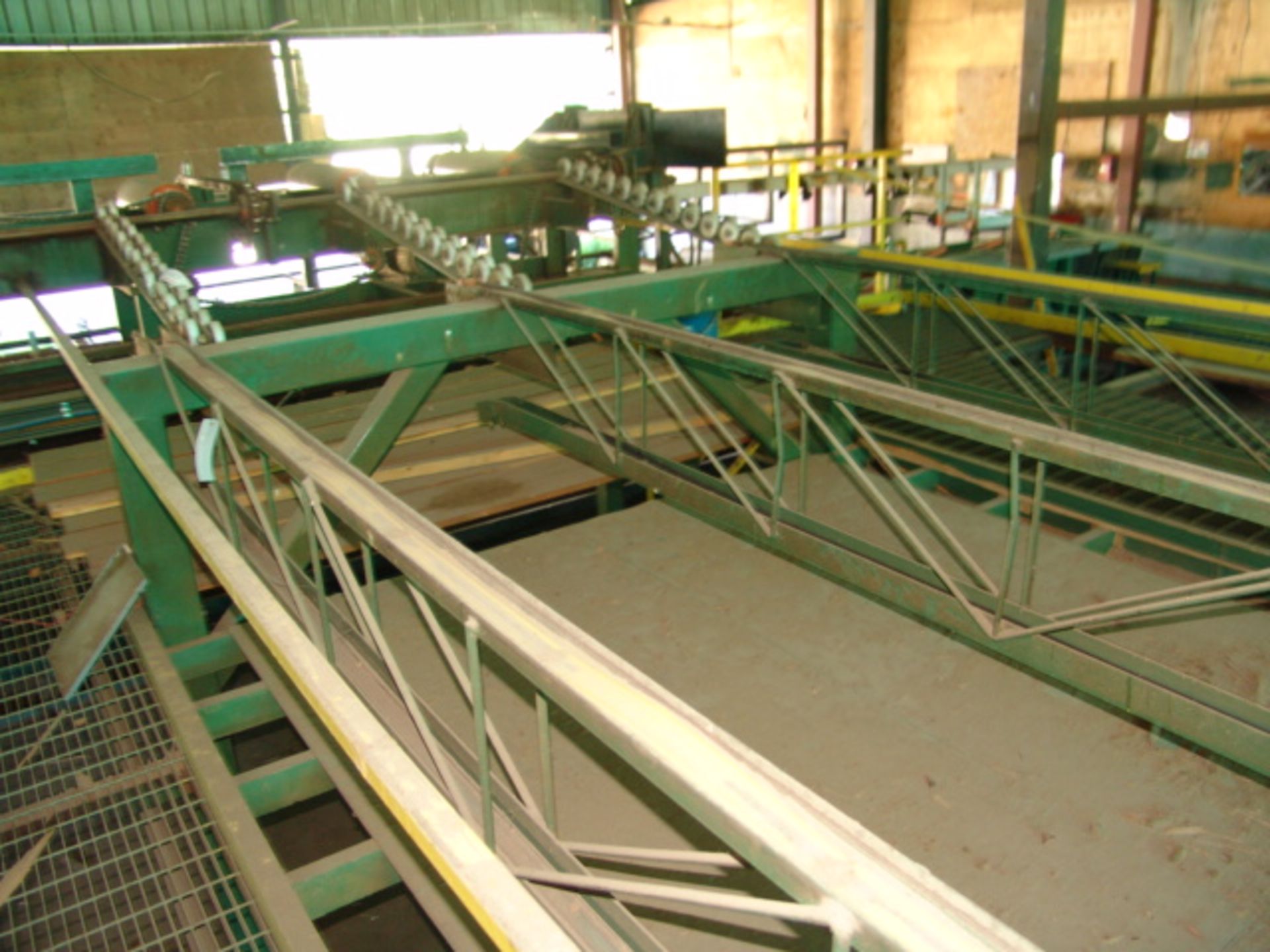 EDGER LINE INFEED: 3 RUN SKATE ROLLS, 6'L, TO 3 STRAND CHAIN TRANSFER, 8' X 50' (CHAIN ON FLOOR);