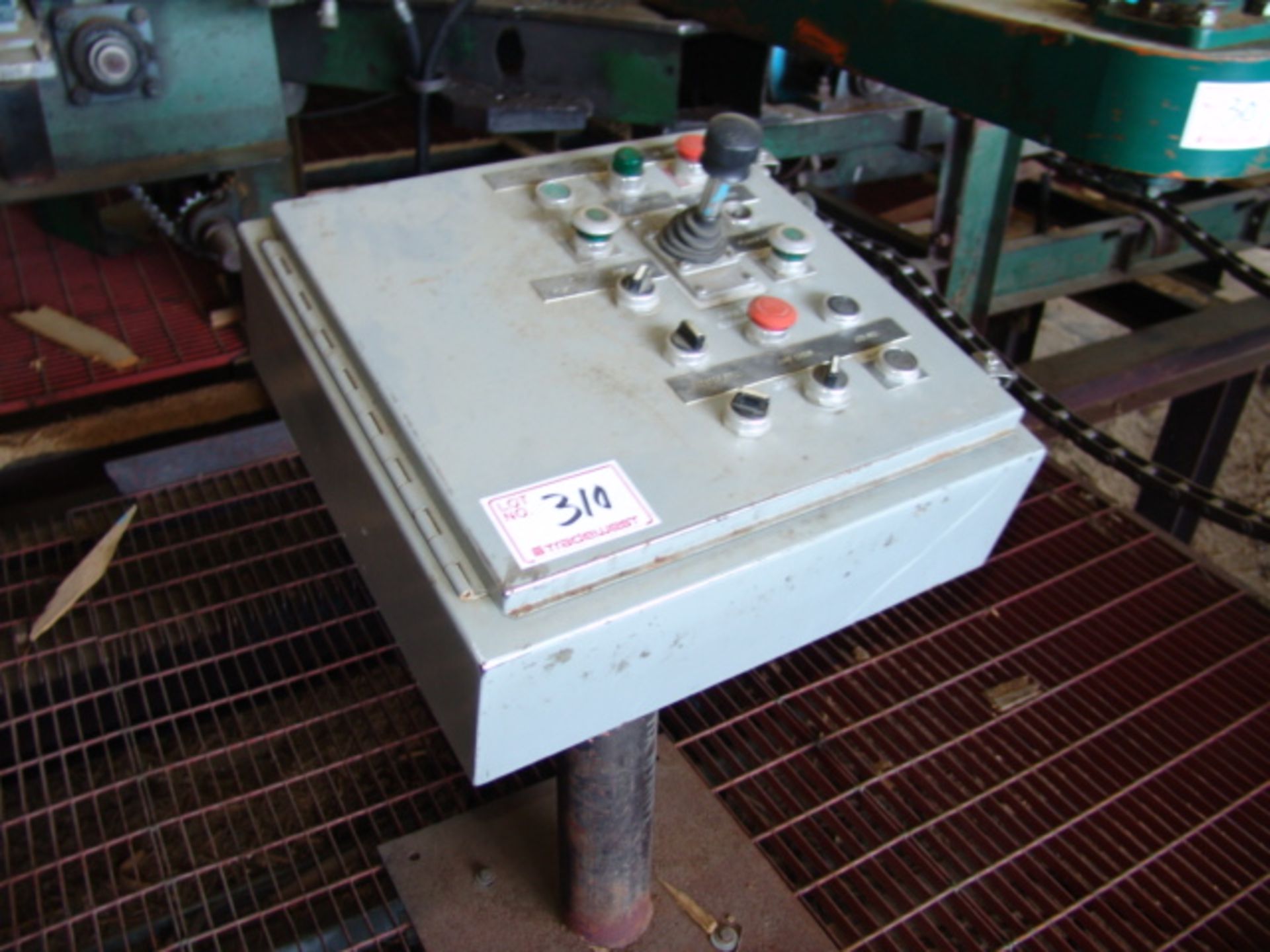 PLANER INFEED OPERATOR CONSOLE