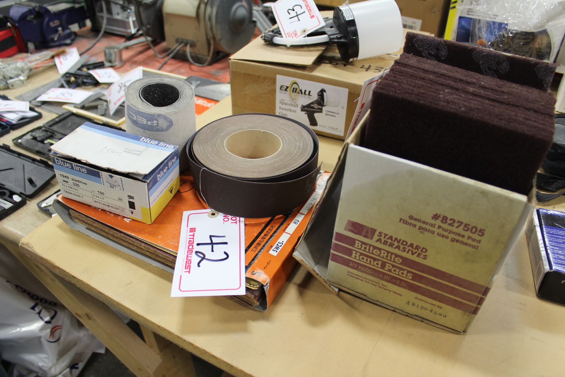 LOT OF ABRASIVES, SAND PAPER