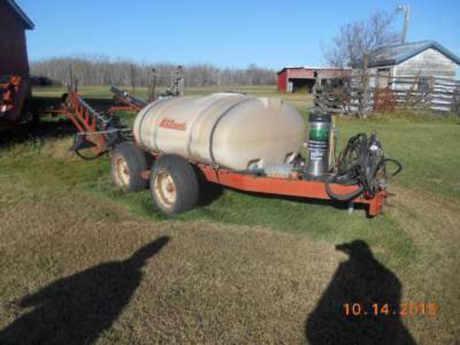 Brandt 60’ sprayer: wind cones, markers, 400gal poly tank - Image 2 of 2