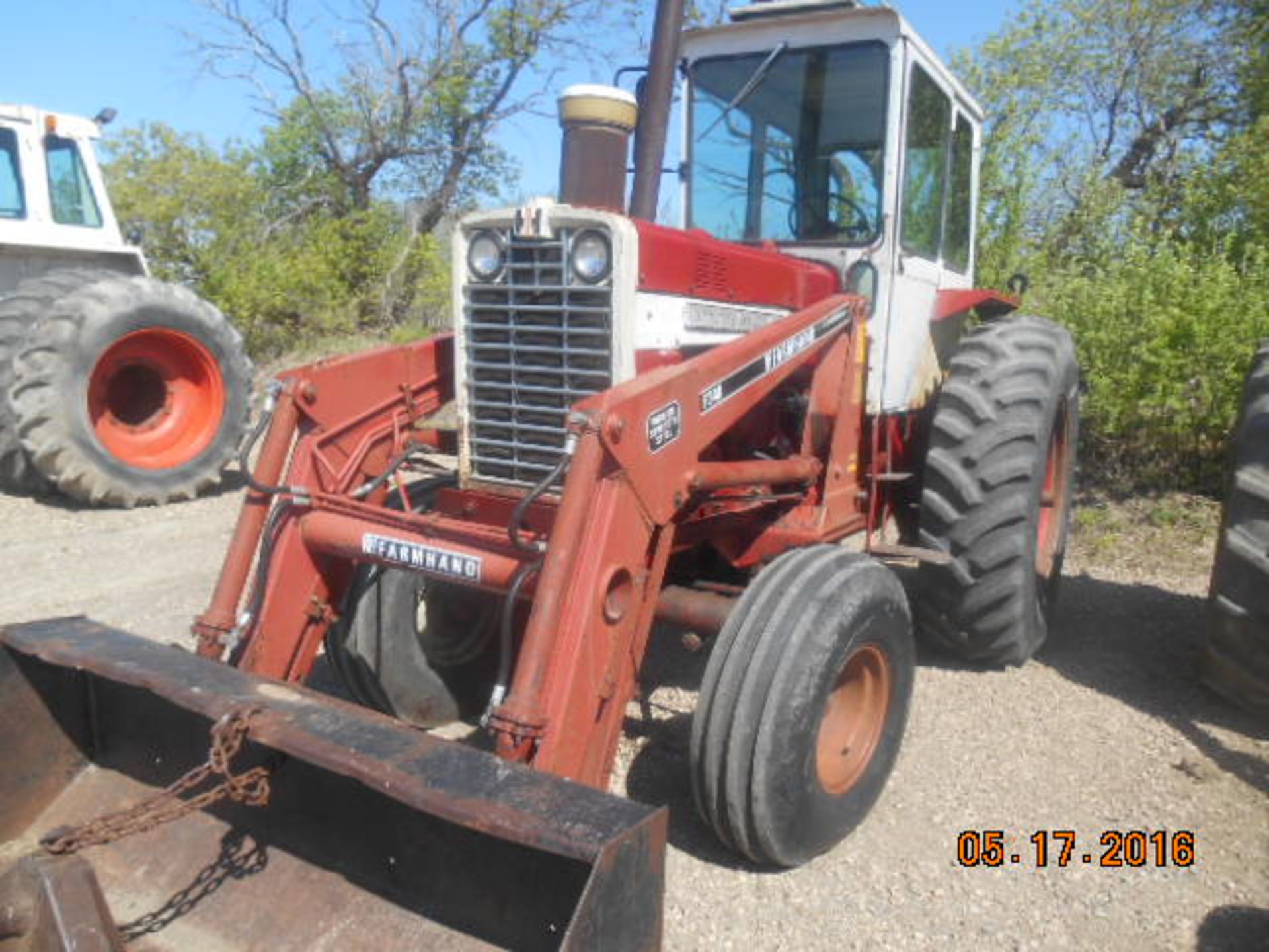 IHC 1256 Tractor (1206 motor) cab, Farmhand F348 loader - Power steering issues??