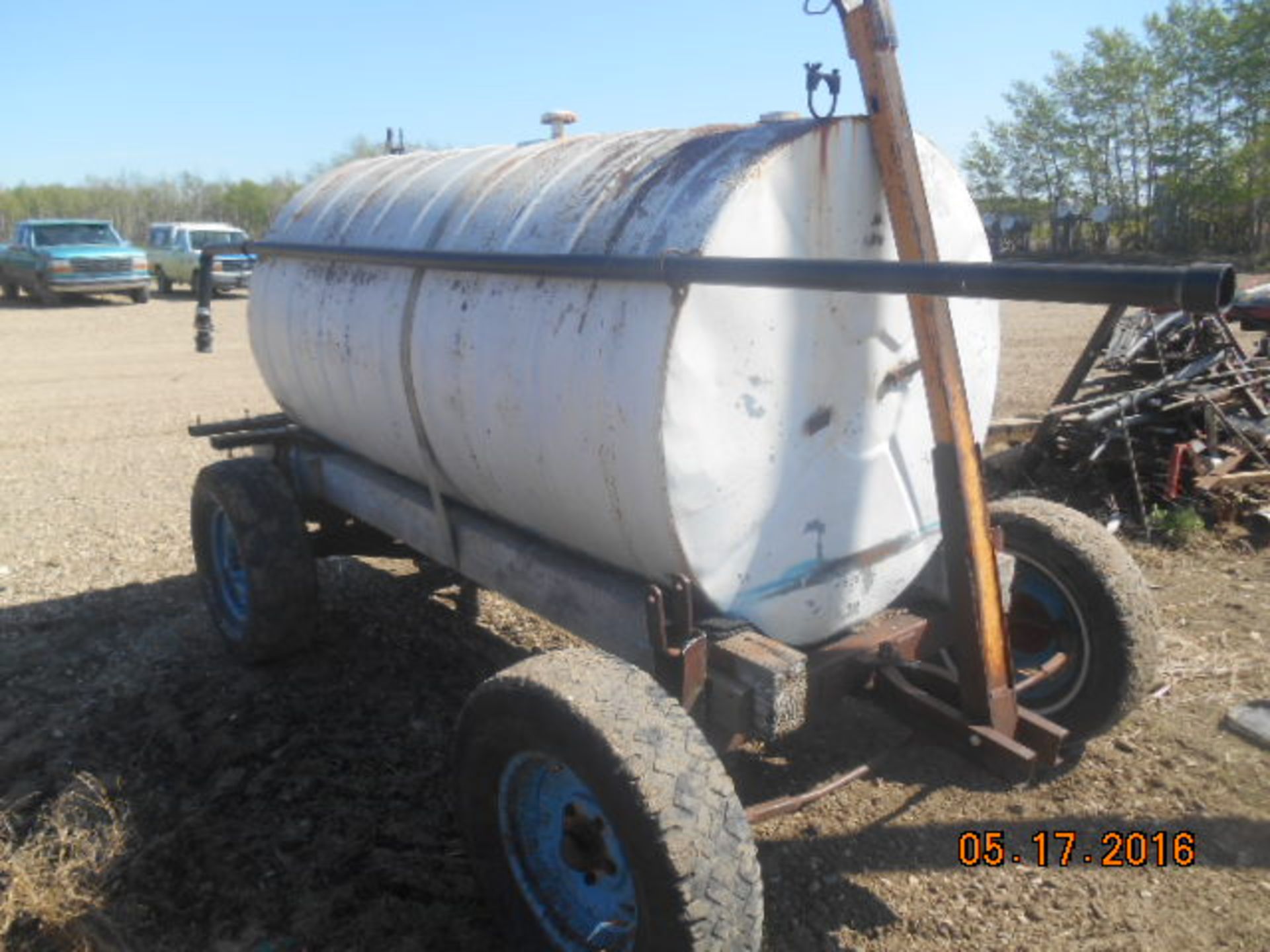 Water Tank (500 Gallon) and trailer