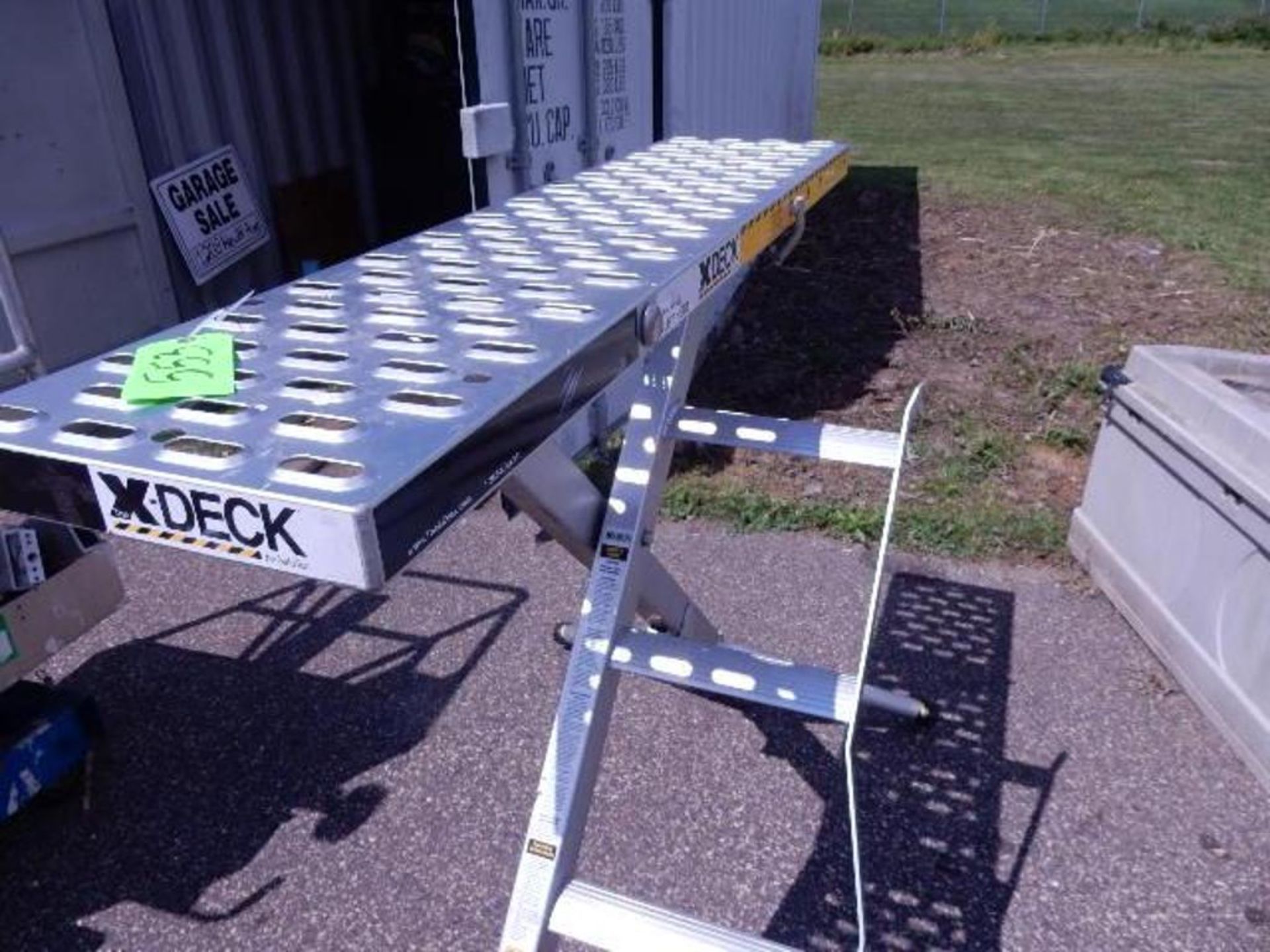 X Deck Scafford with Stairway, 300 lb Capacity - Image 2 of 4