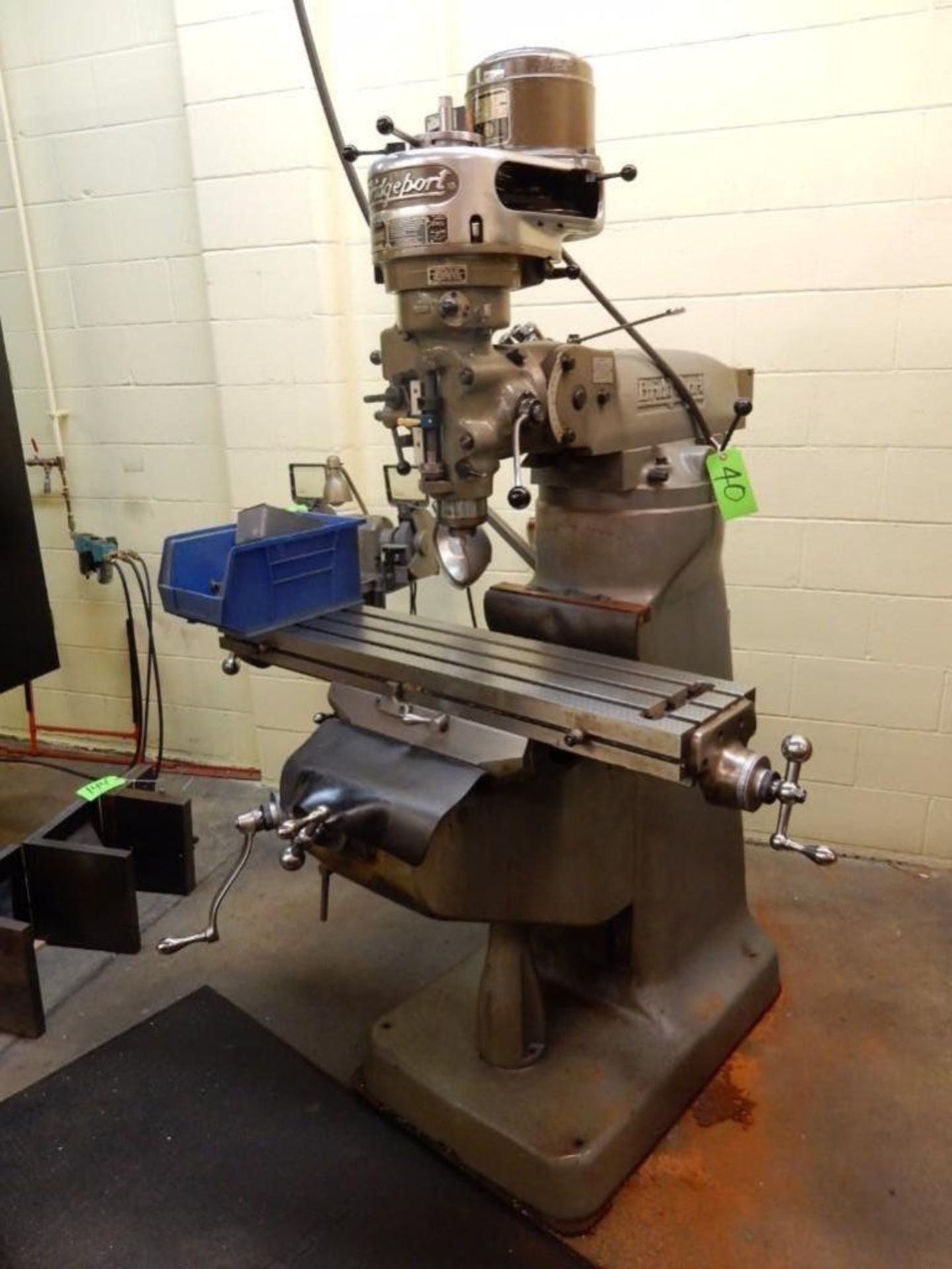 Bridgeport Model 1J Vertical Mill, 9" x 42" Table, Step Pulley Speed Changes: 67-2720 RPM,