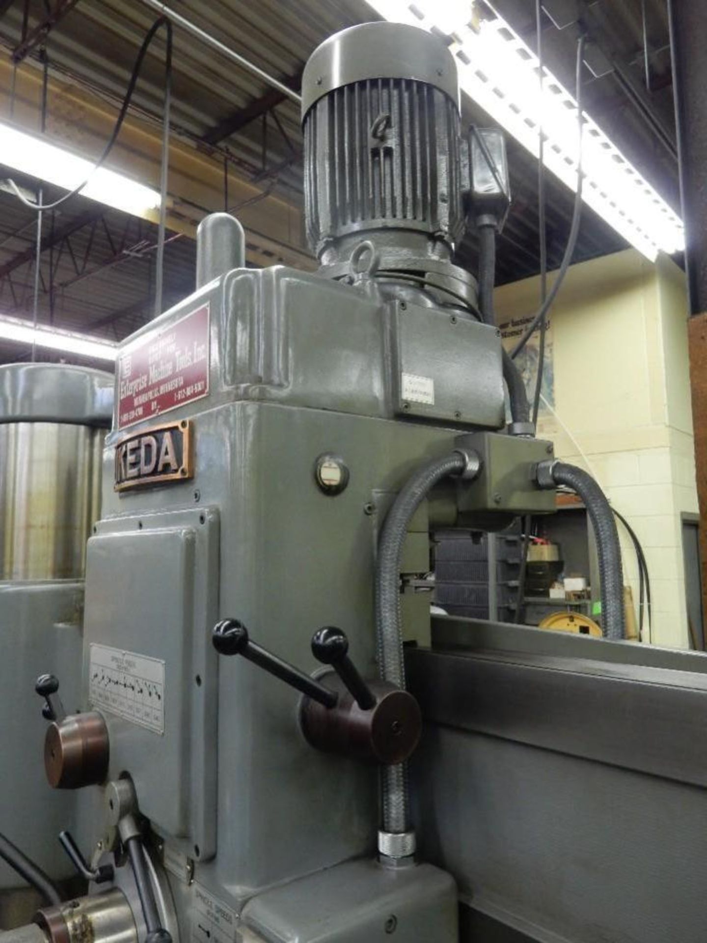 Ikeda Model RM-1375 Radial Arm Drill, 13" Column, 5' Arm, 30-1500 RPM Spindle Speeds, 26.5" - Image 7 of 27