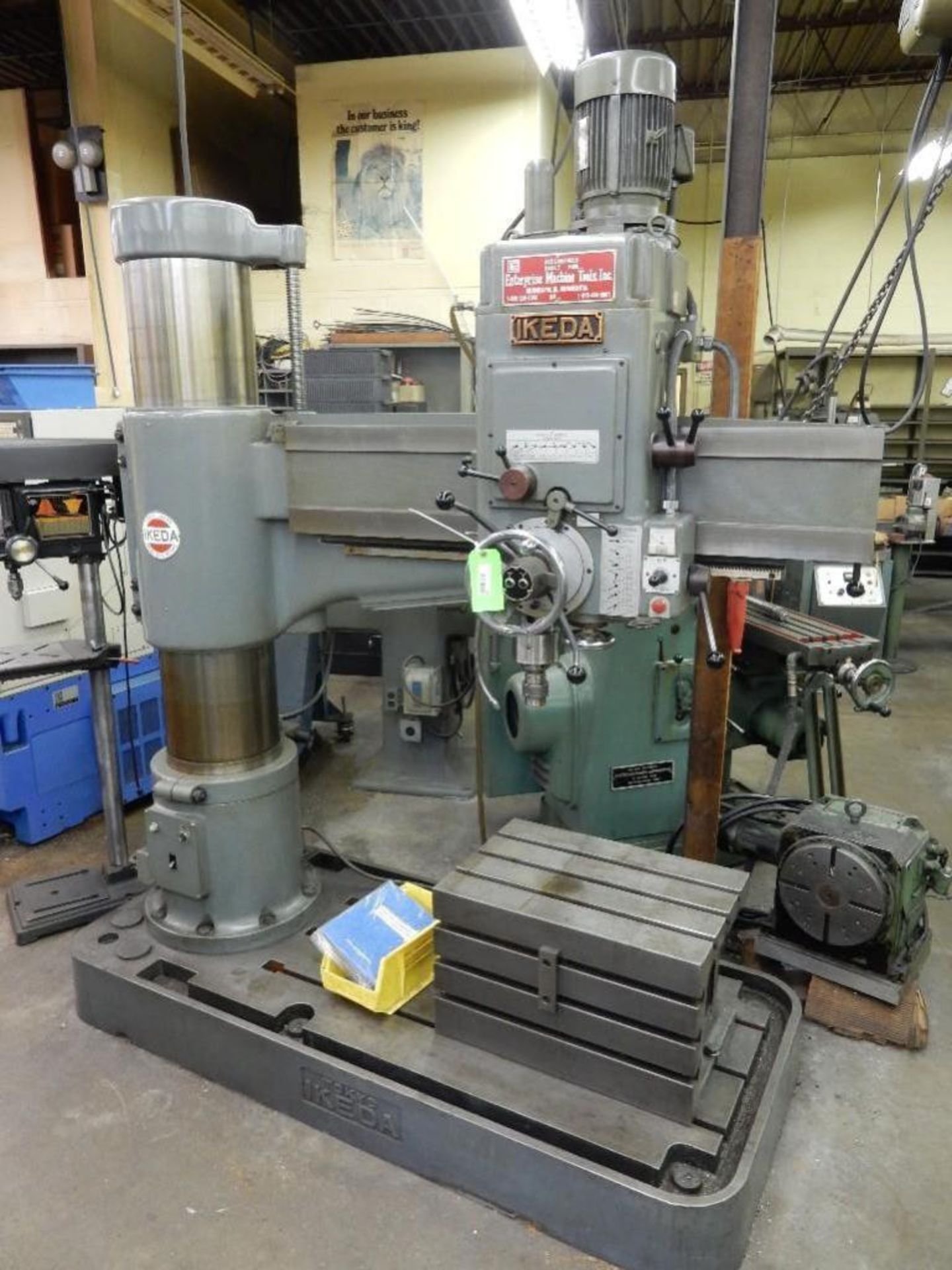 Ikeda Model RM-1375 Radial Arm Drill, 13" Column, 5' Arm, 30-1500 RPM Spindle Speeds, 26.5"